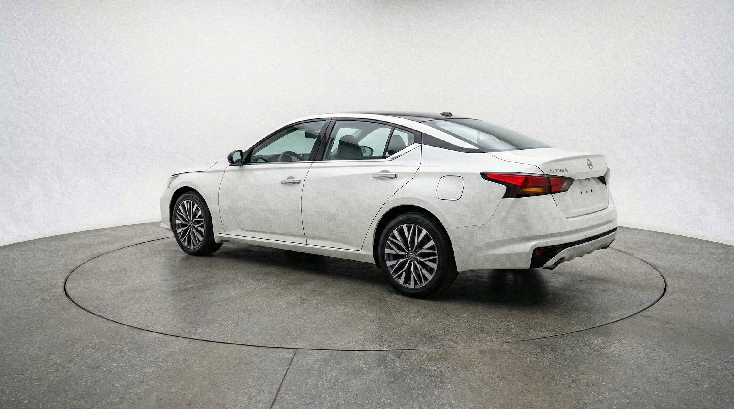 Thumbnail: 2025 Nissan Altima - 6