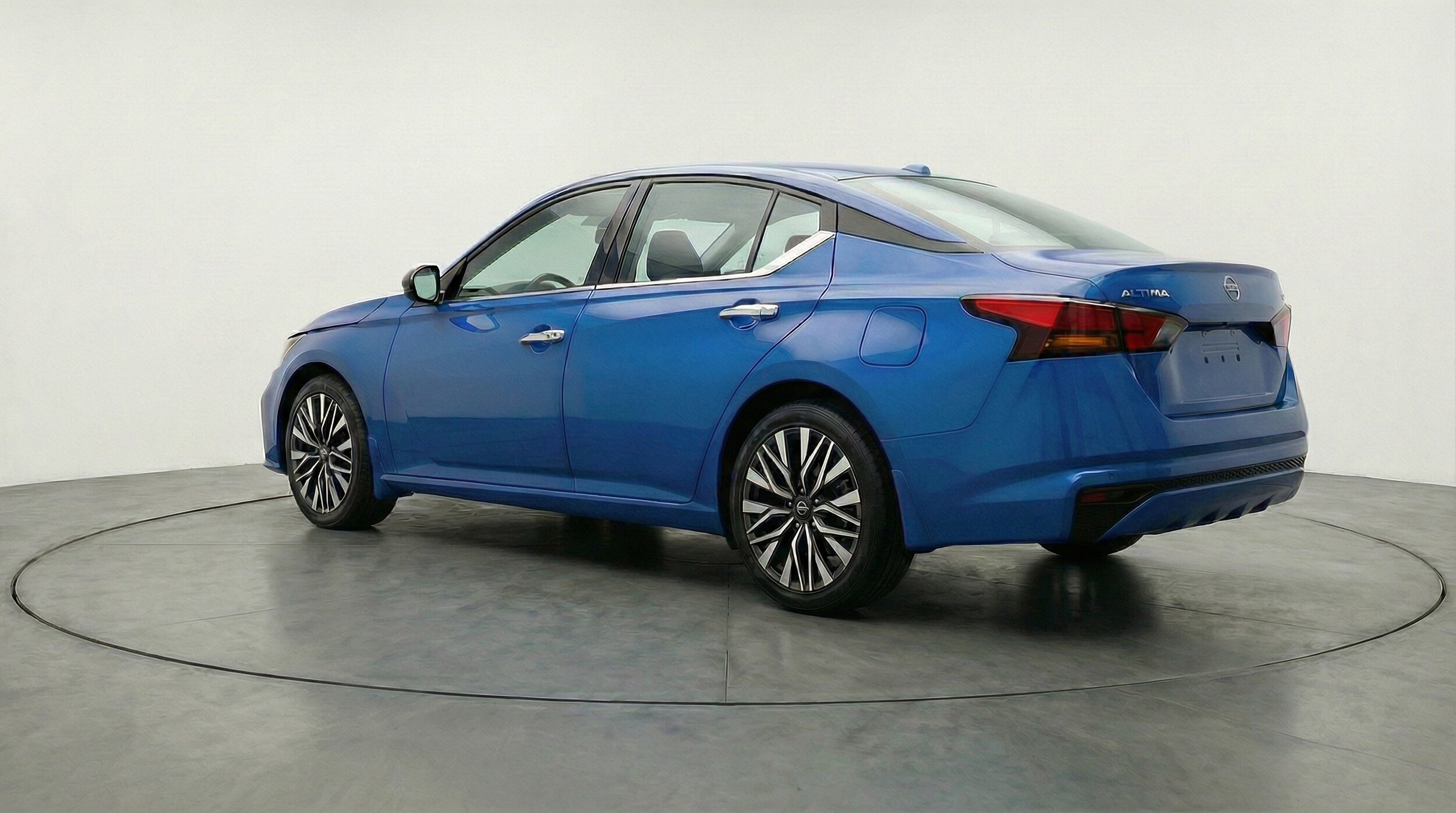 Thumbnail: 2025 Nissan Altima - 5