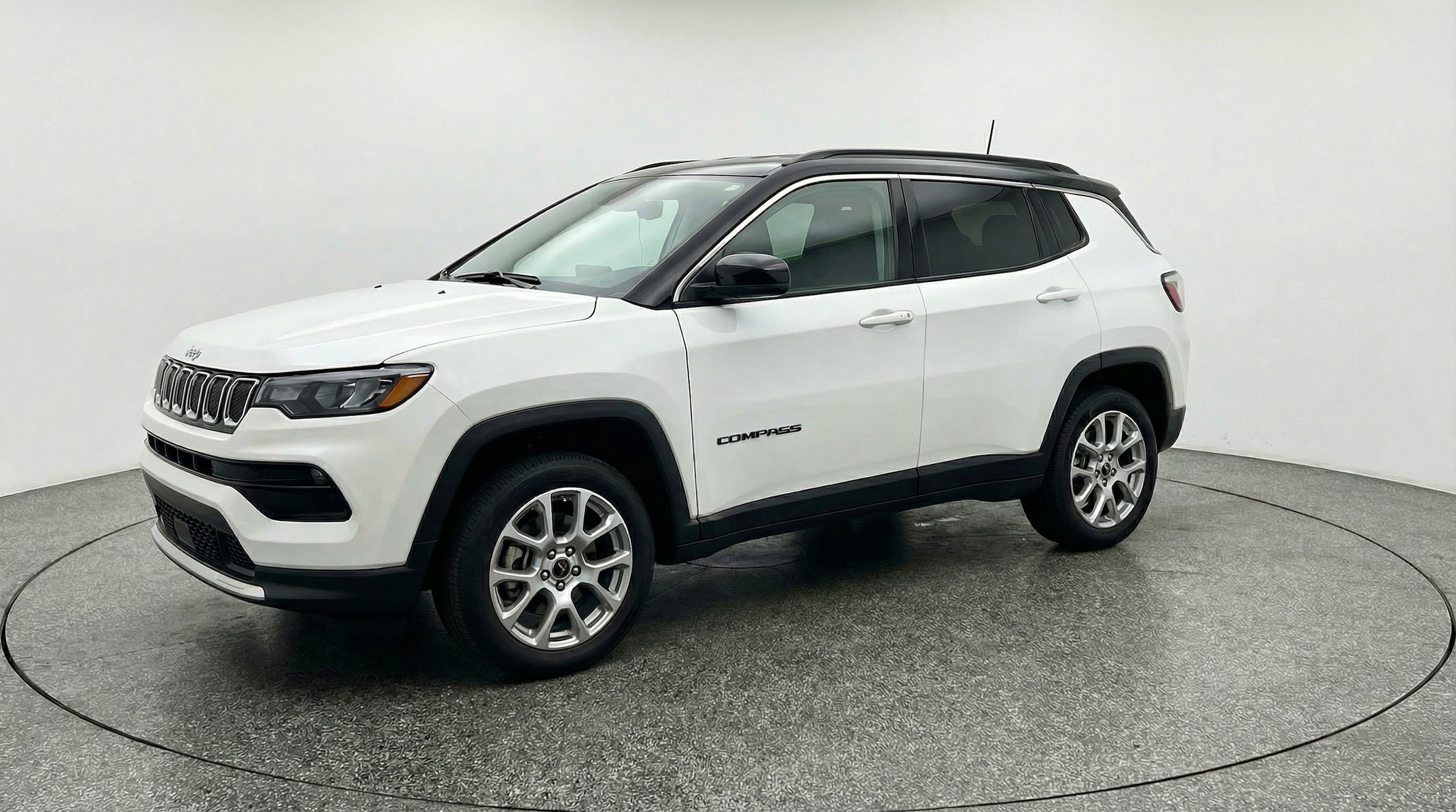 Thumbnail: 2025 Jeep Compass - 3