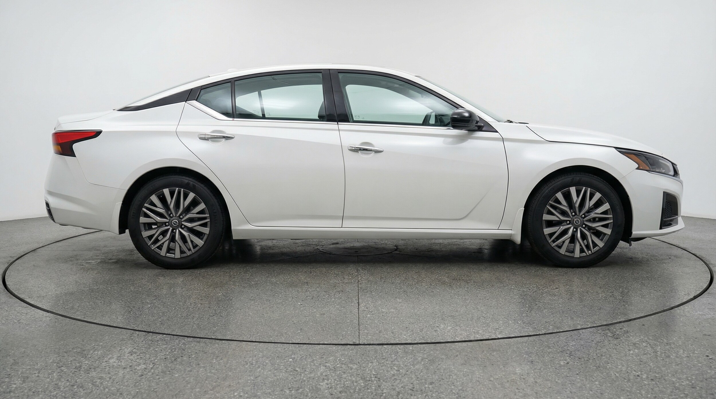 Thumbnail: 2025 Nissan Altima - 8