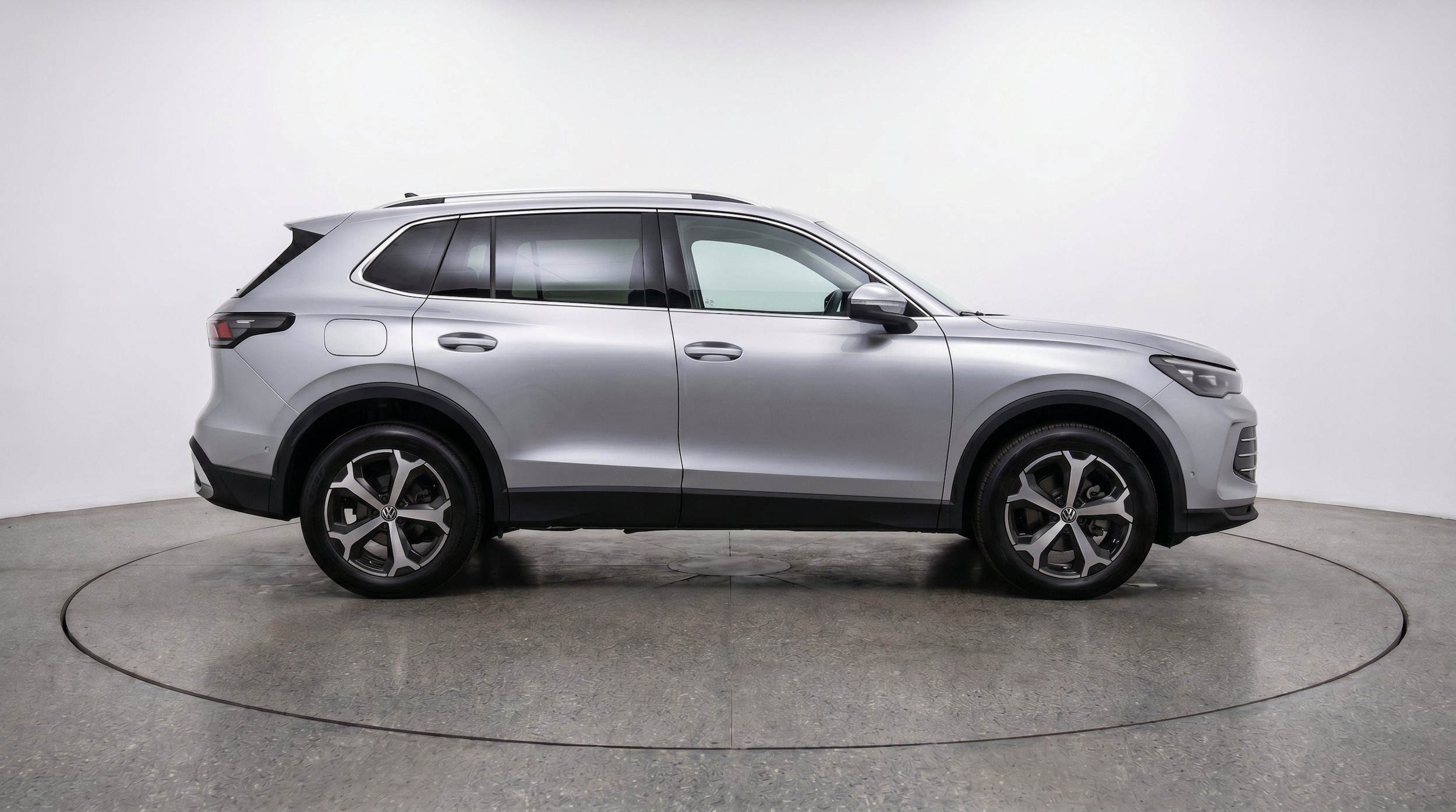 Thumbnail: 2026 Volkswagen Tiguan - 11