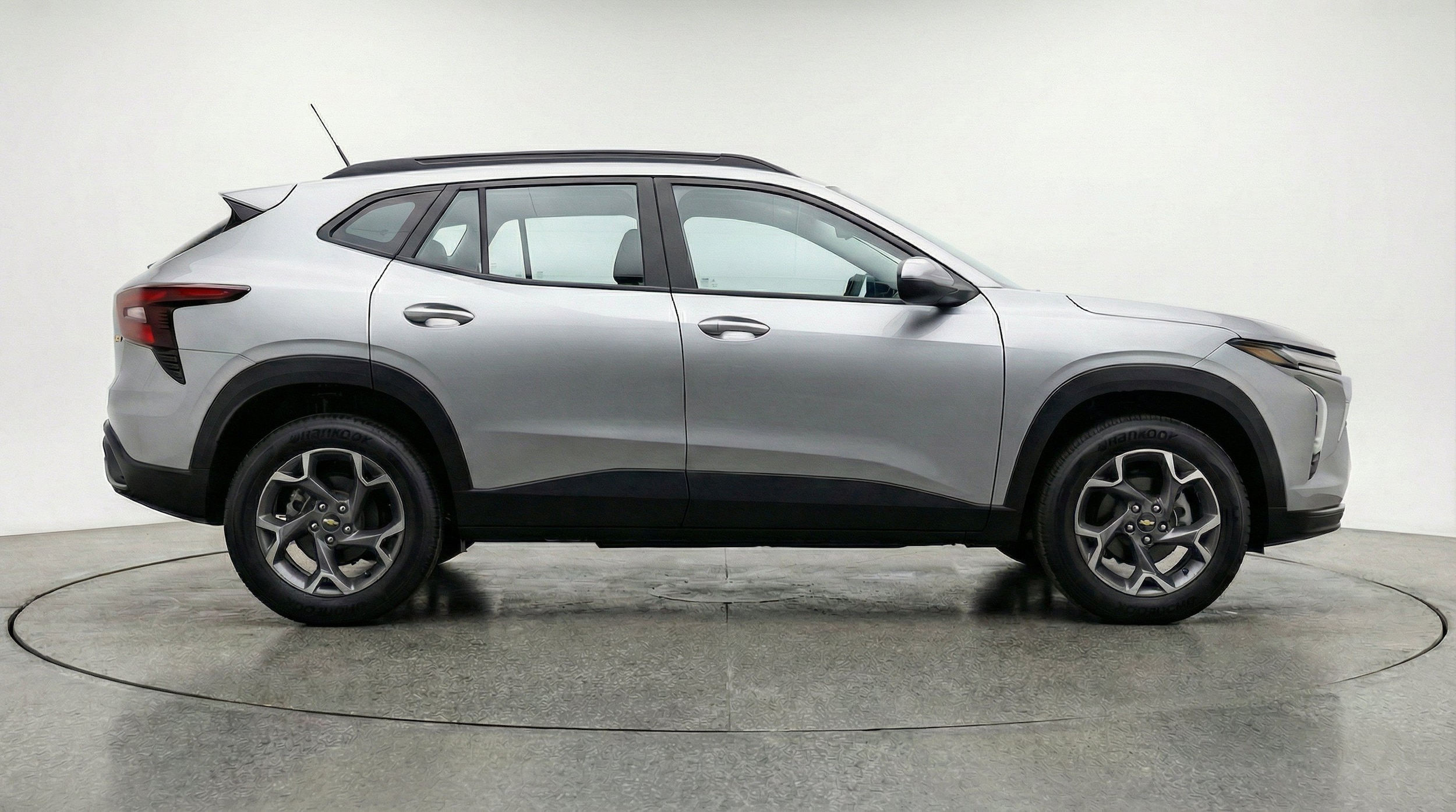 Thumbnail: 2025 Chevrolet Trax - 11