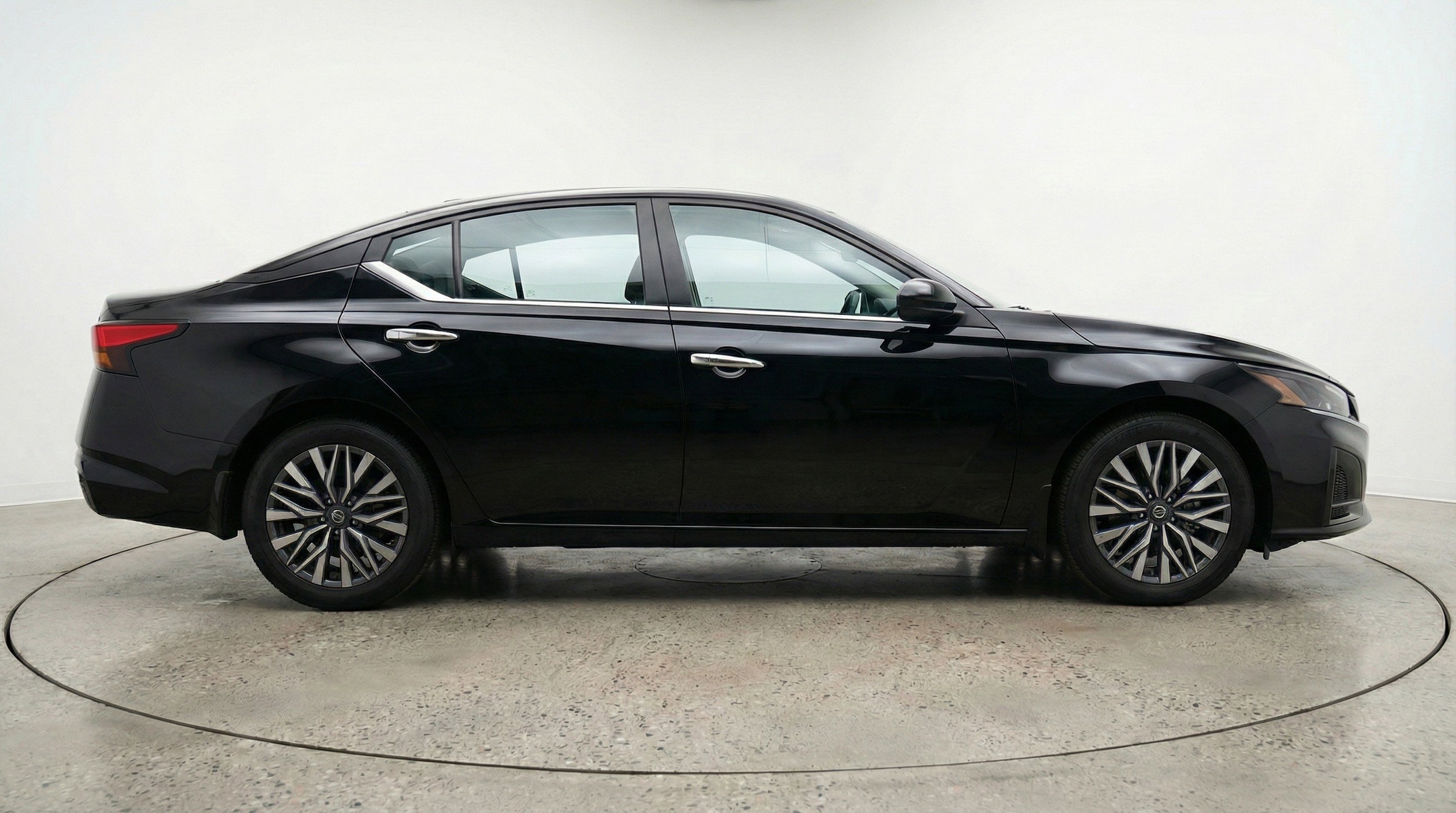 Thumbnail: 2025 Nissan Altima - 11