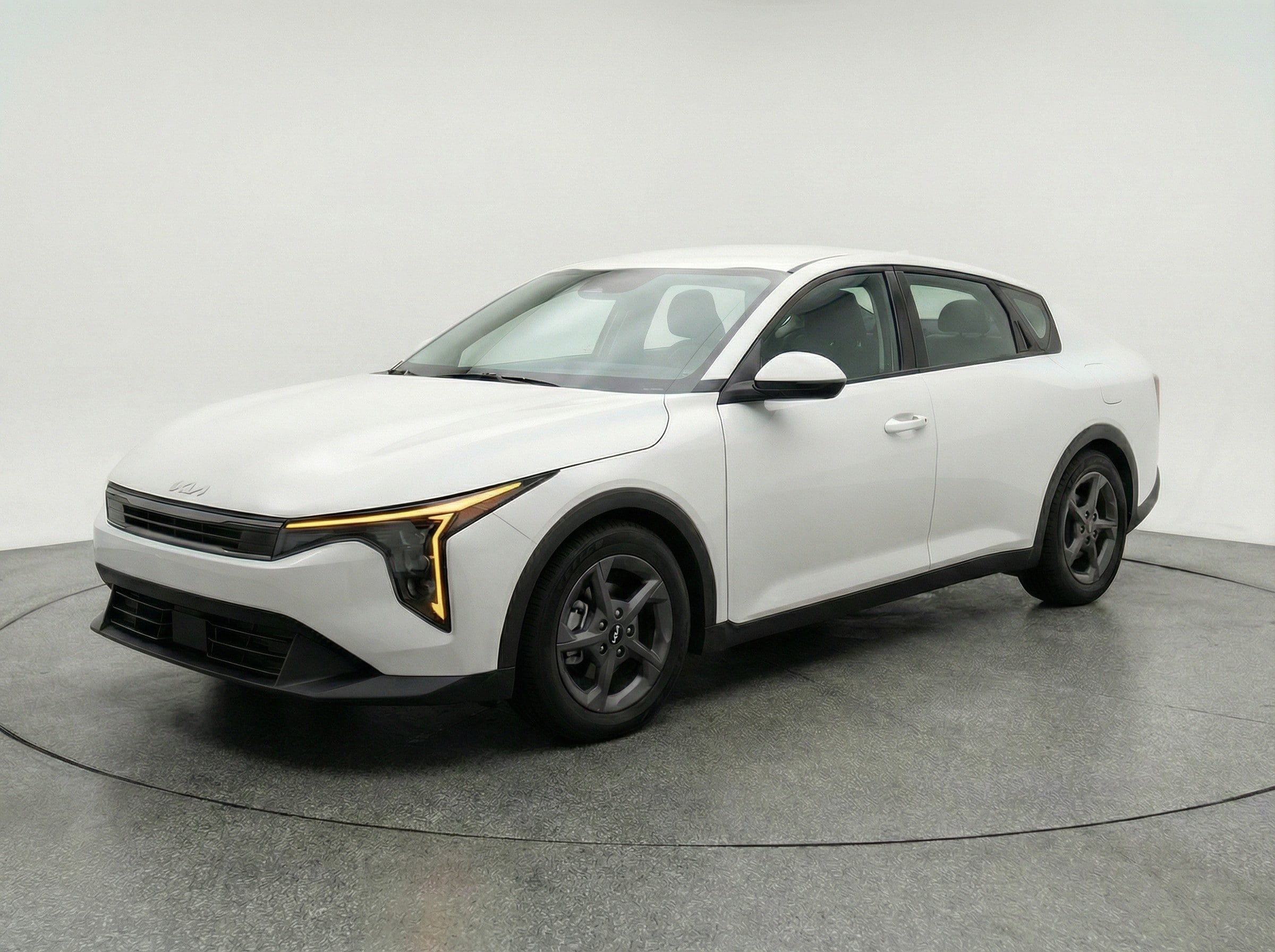 Thumbnail: 2025 Kia K4 - 3