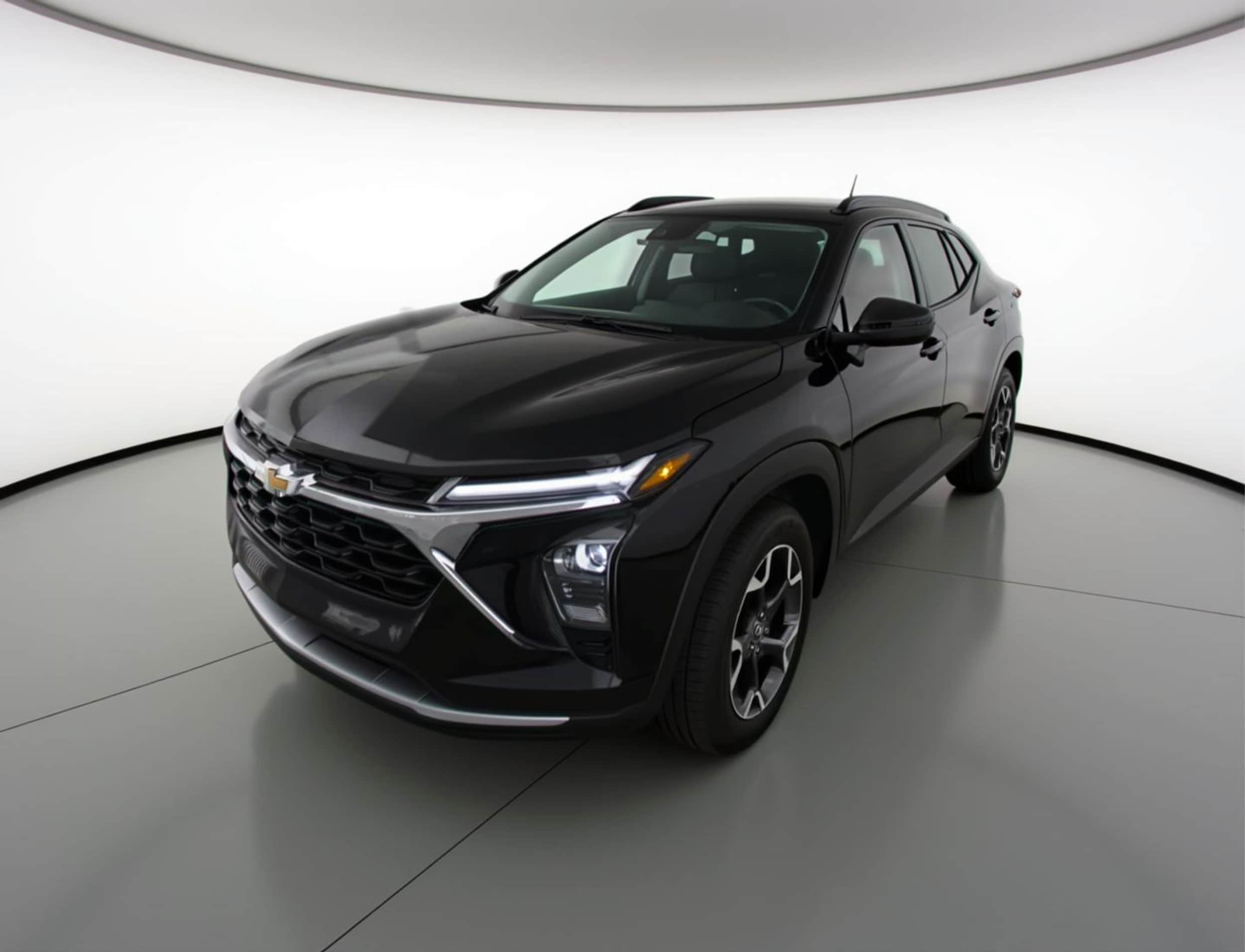 Thumbnail: 2025 Chevrolet Trax - 3