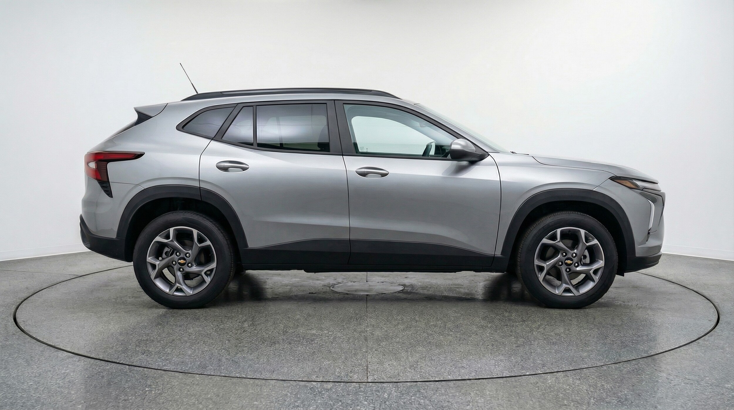 Thumbnail: 2025 Chevrolet Trax - 8