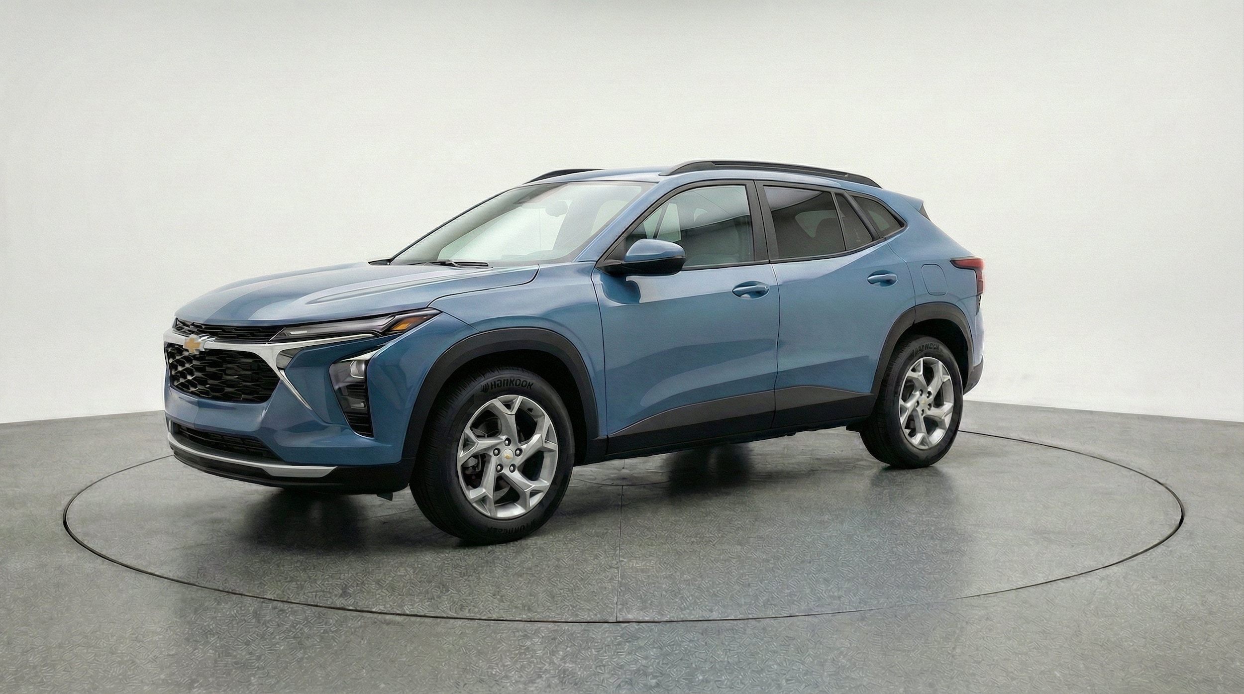 Thumbnail: 2025 Chevrolet Trax - 3