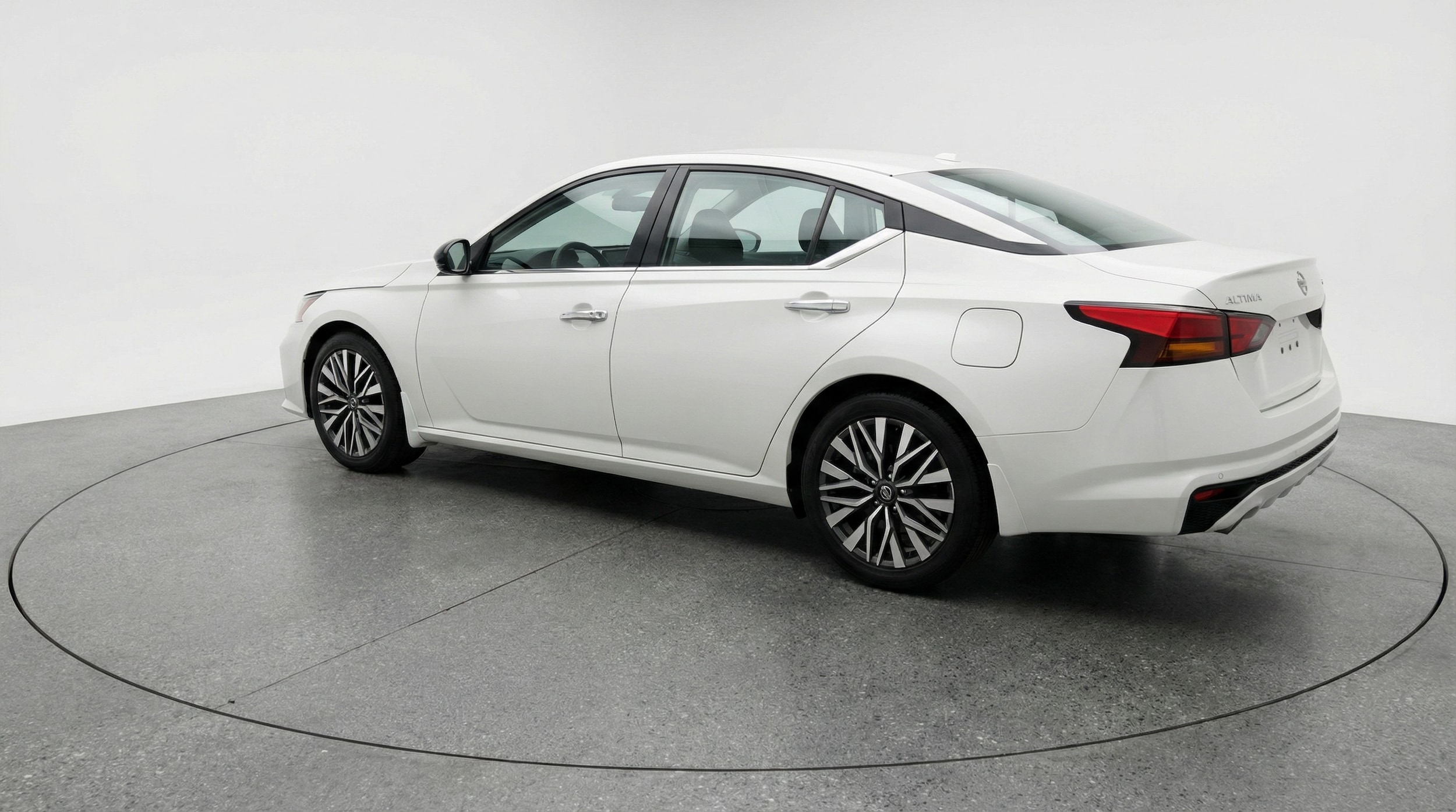 Thumbnail: 2025 Nissan Altima - 5