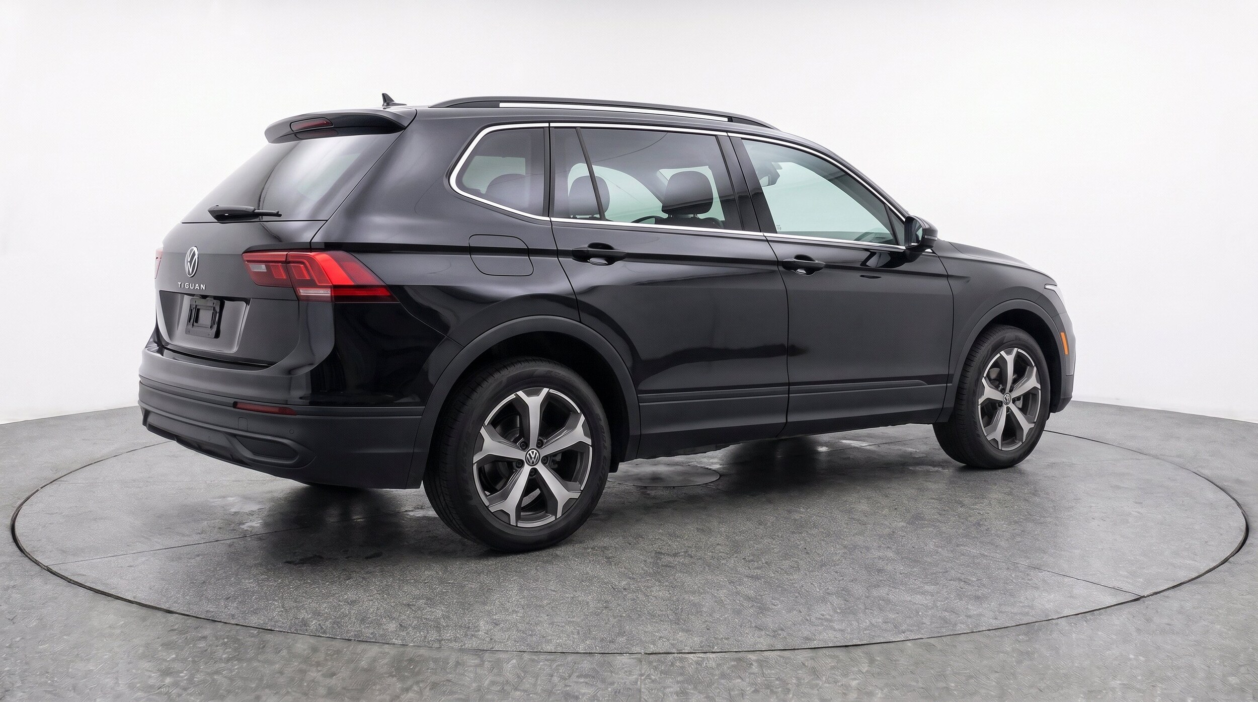 Thumbnail: 2026 Volkswagen Tiguan - 9