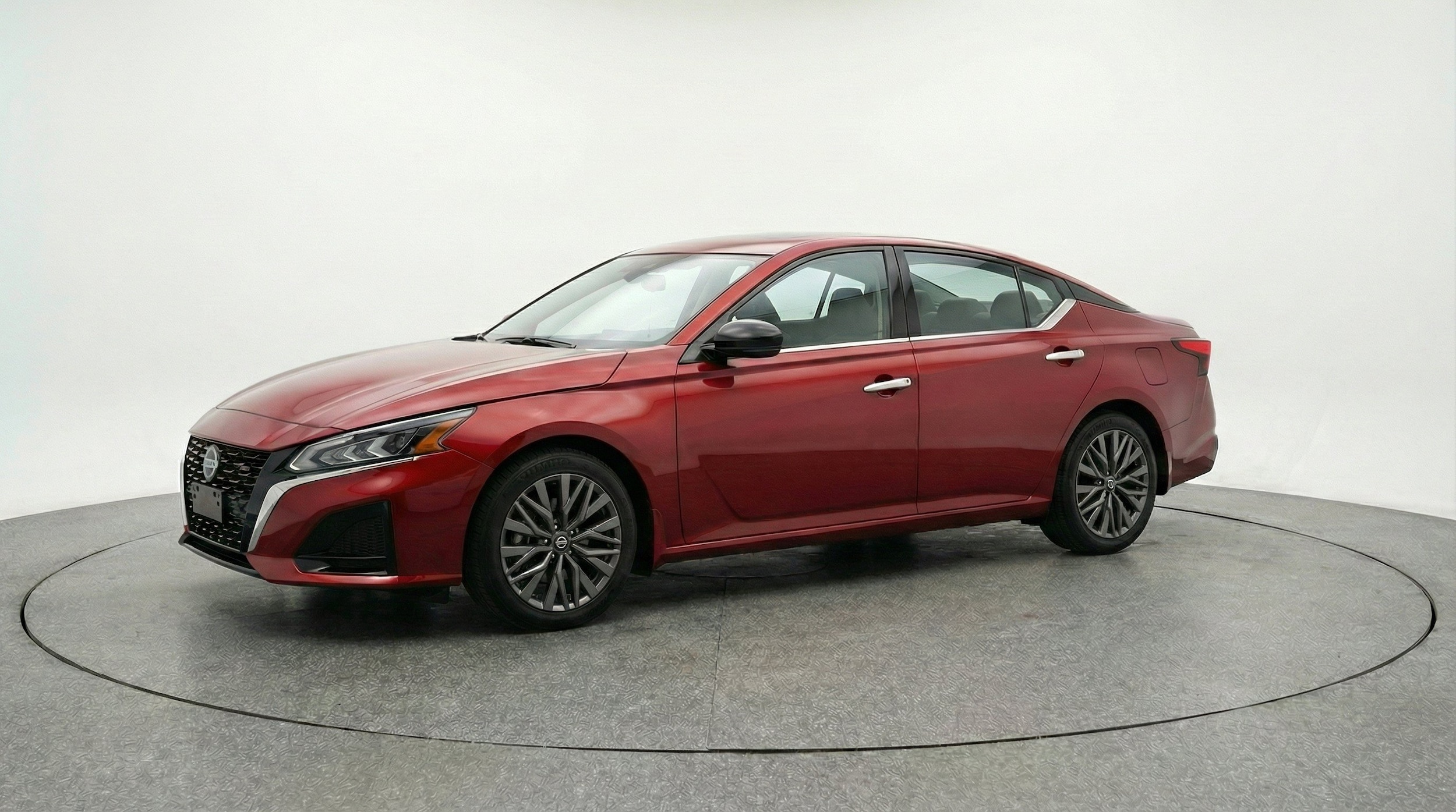 Thumbnail: 2025 Nissan Altima - 3