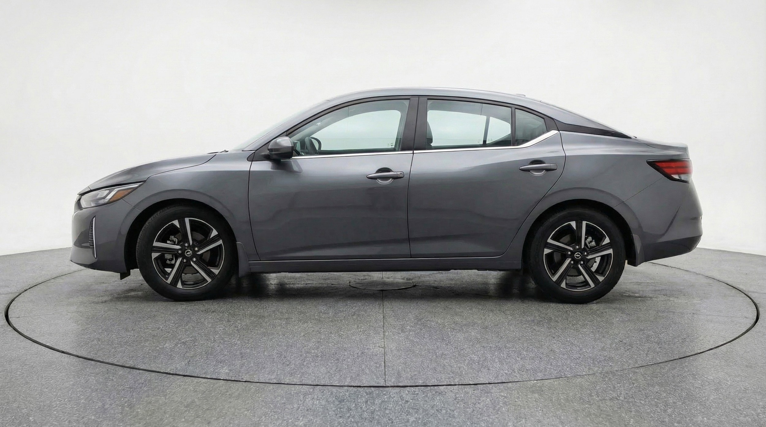 Thumbnail: 2025 Nissan Sentra - 5