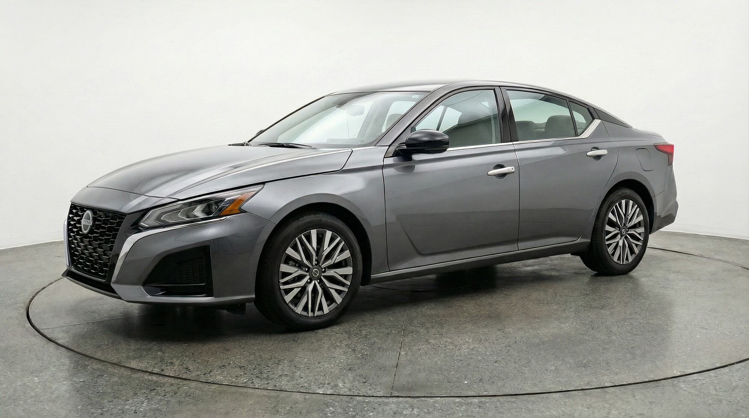 Thumbnail: 2025 Nissan Altima - 3