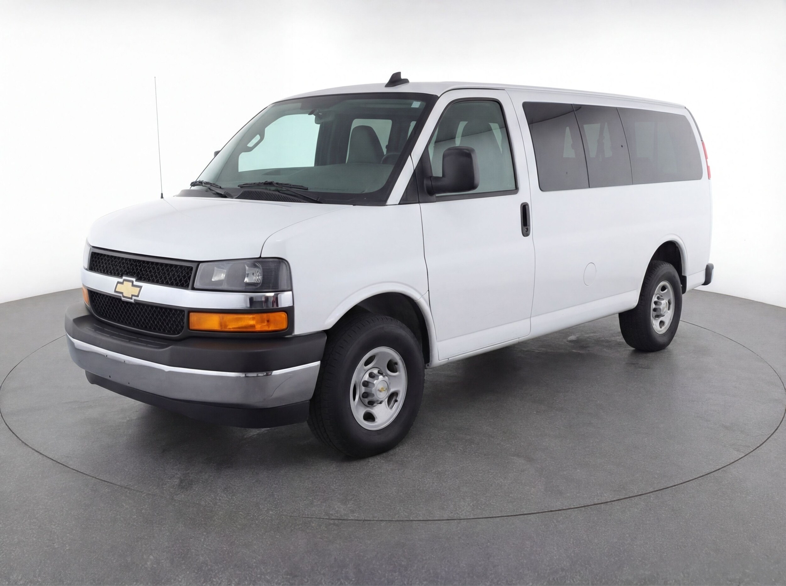 Thumbnail: 2025 Chevrolet Express - 3