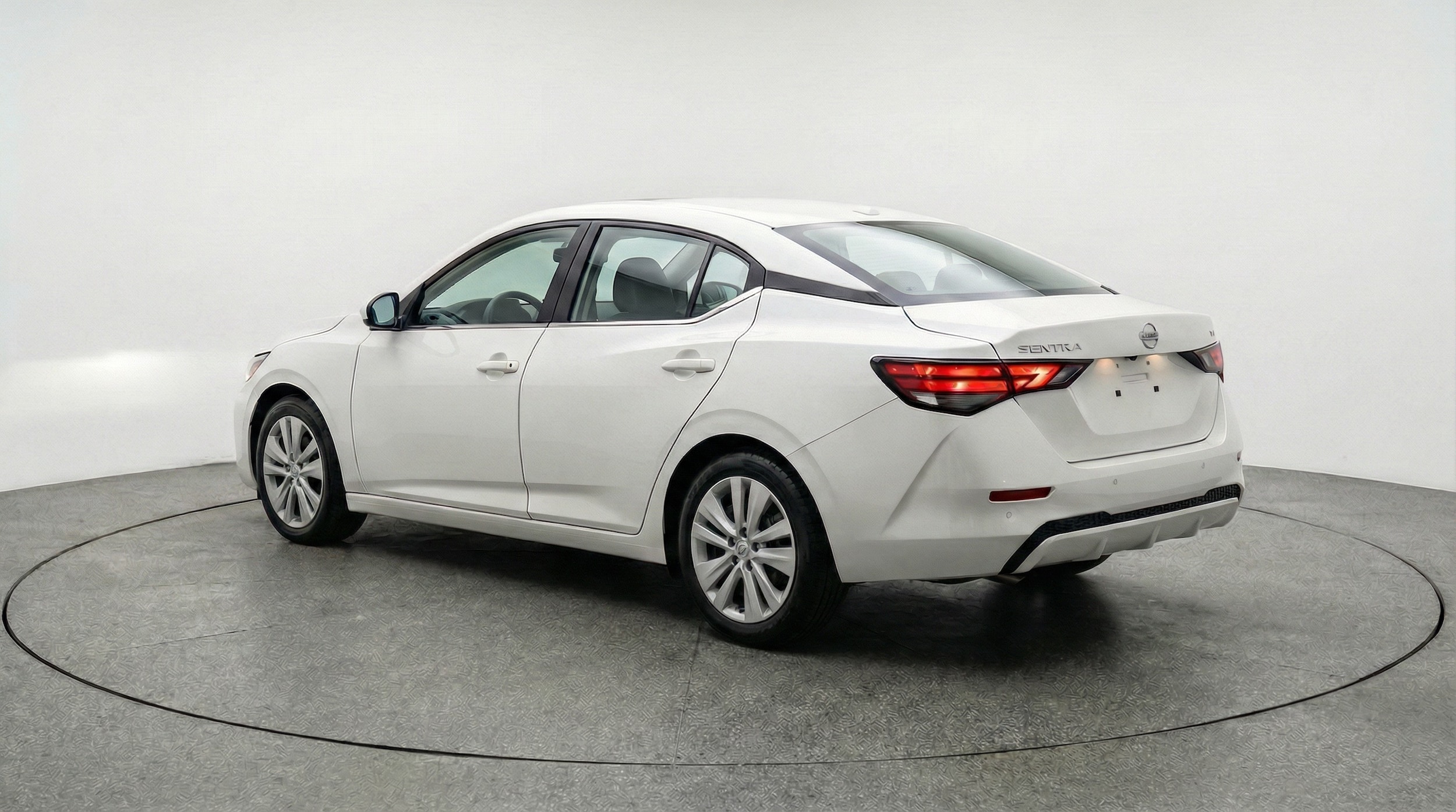 Thumbnail: 2025 Nissan Sentra - 5