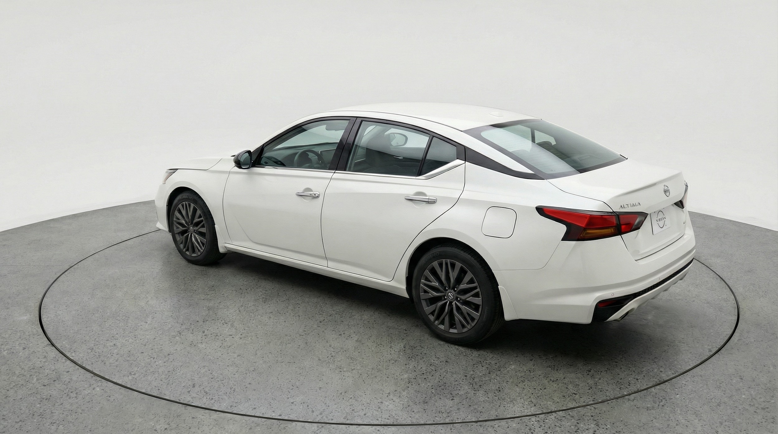 Thumbnail: 2025 Nissan Altima - 5