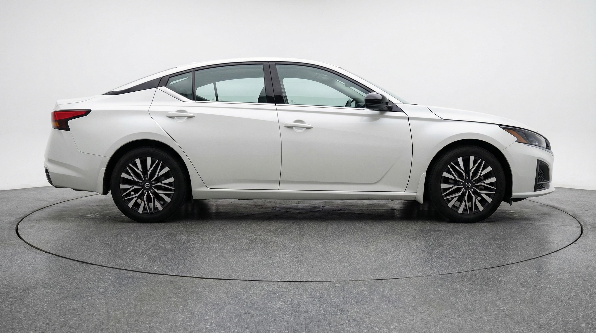 Thumbnail: 2025 Nissan Altima - 8