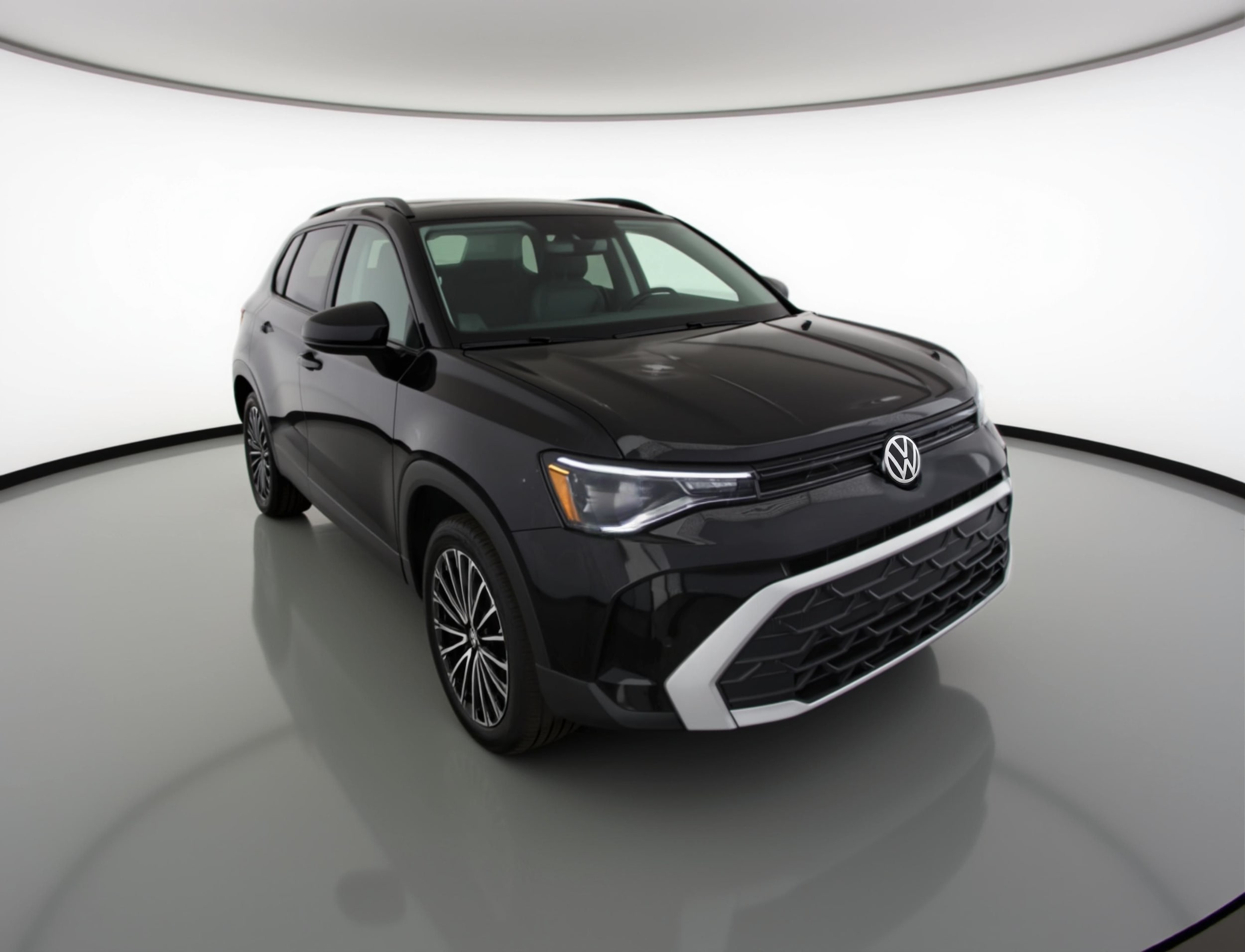 Thumbnail: 2025 Volkswagen Taos - 1