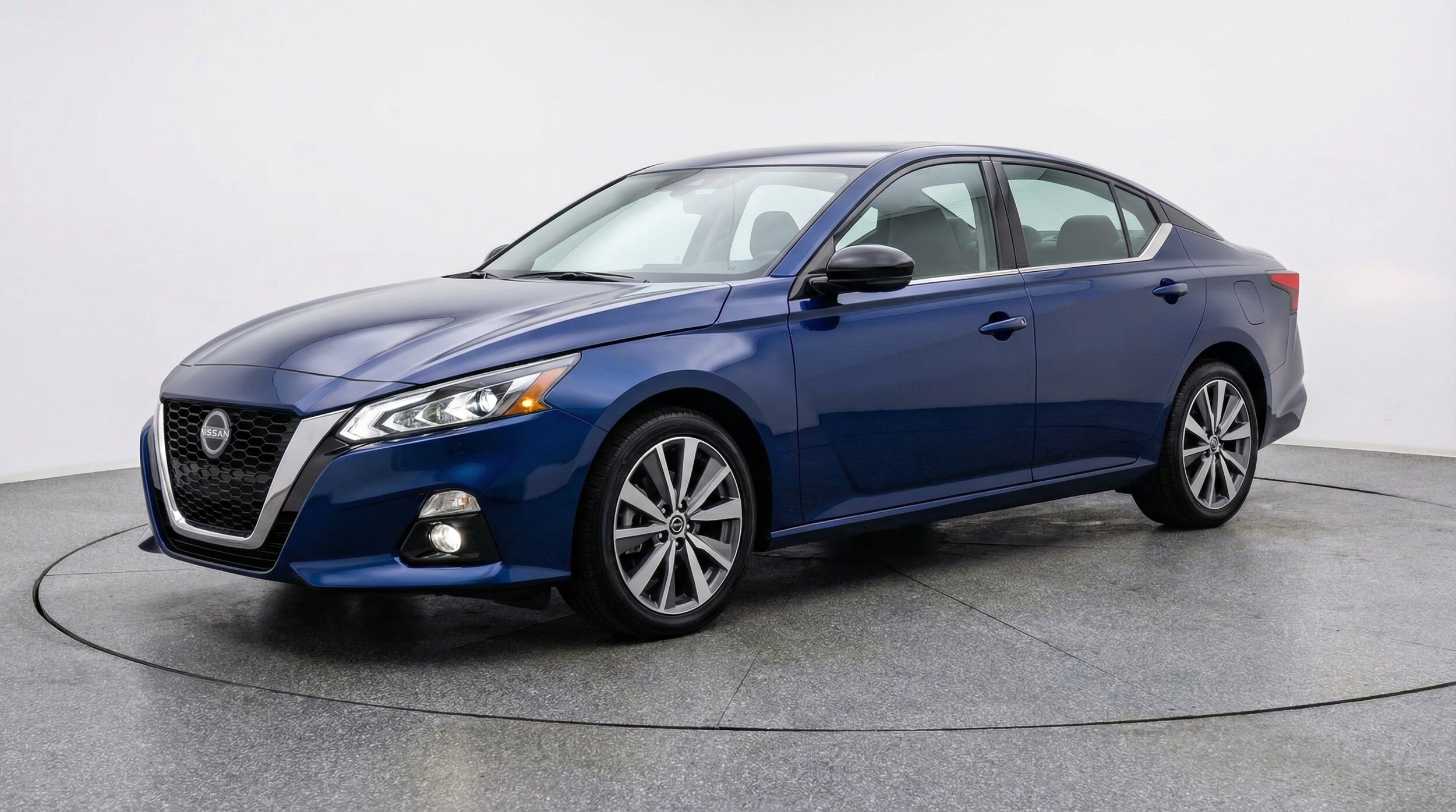 Thumbnail: 2025 Nissan Altima - 3