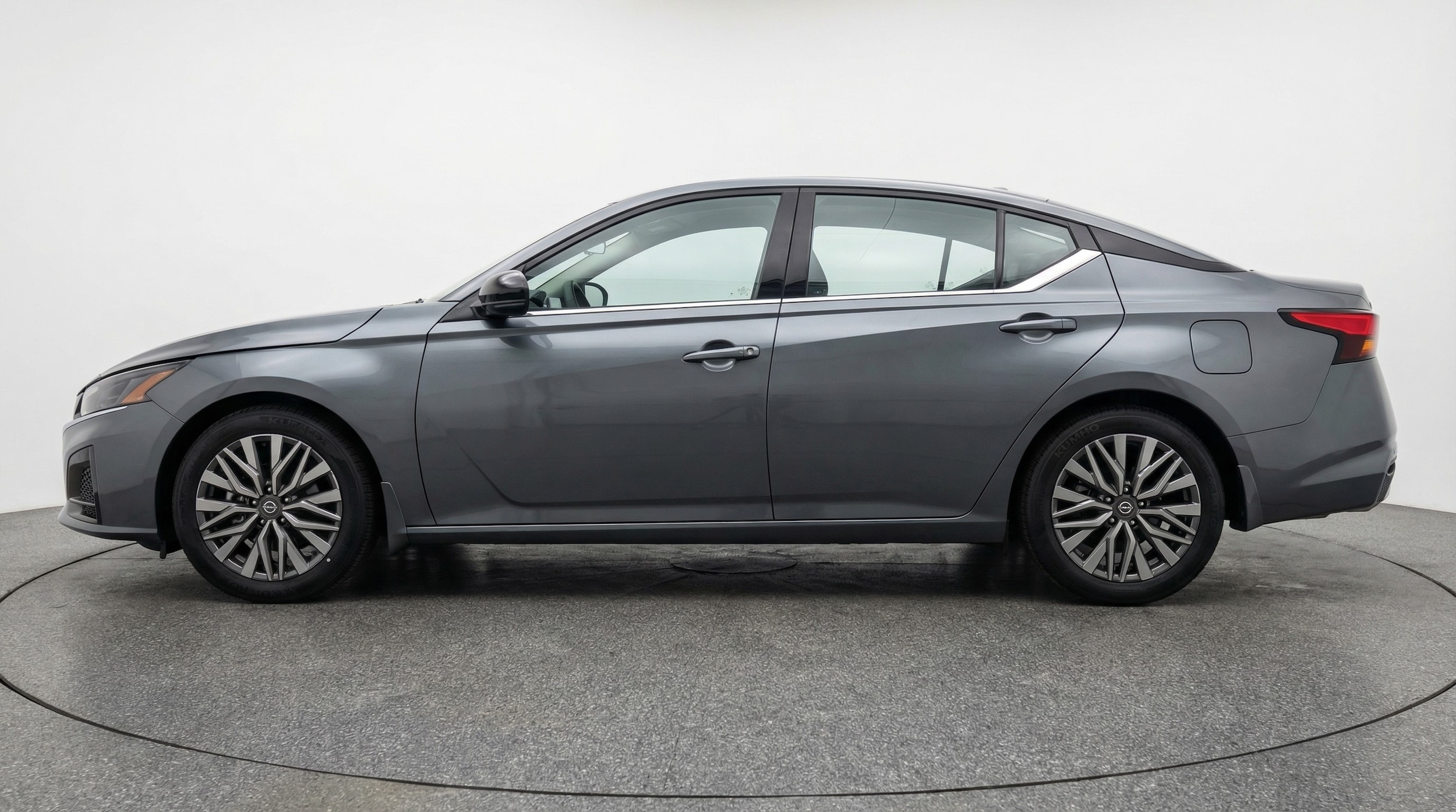 Thumbnail: 2025 Nissan Altima - 4