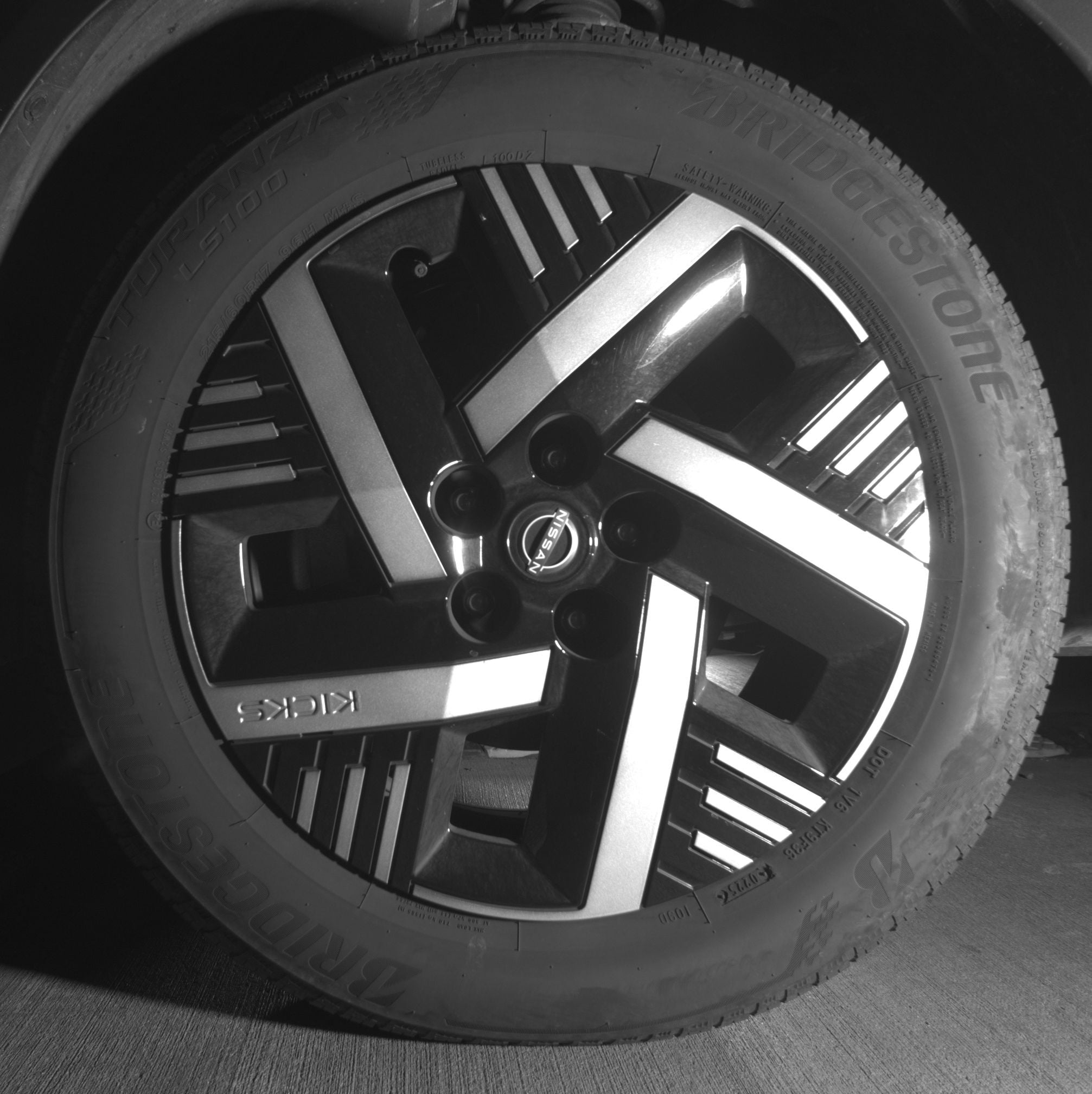 Thumbnail: 2025 Nissan Kicks - 9