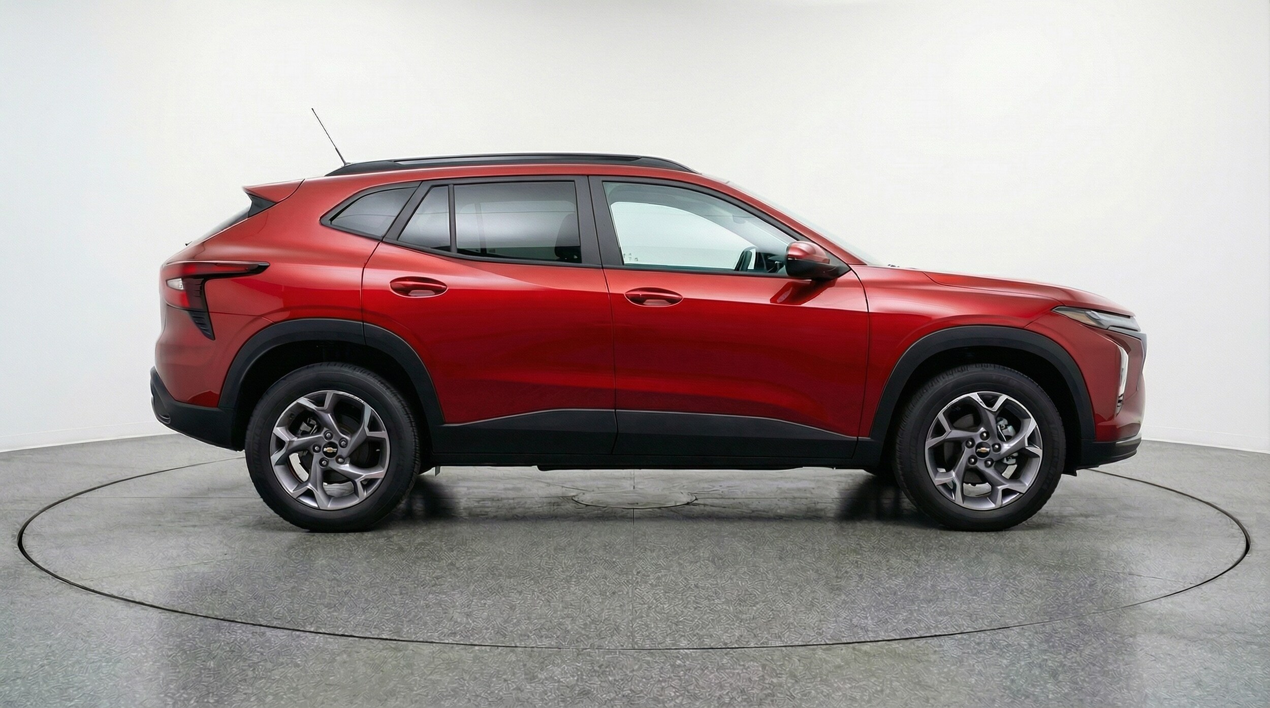 Thumbnail: 2025 Chevrolet Trax - 8