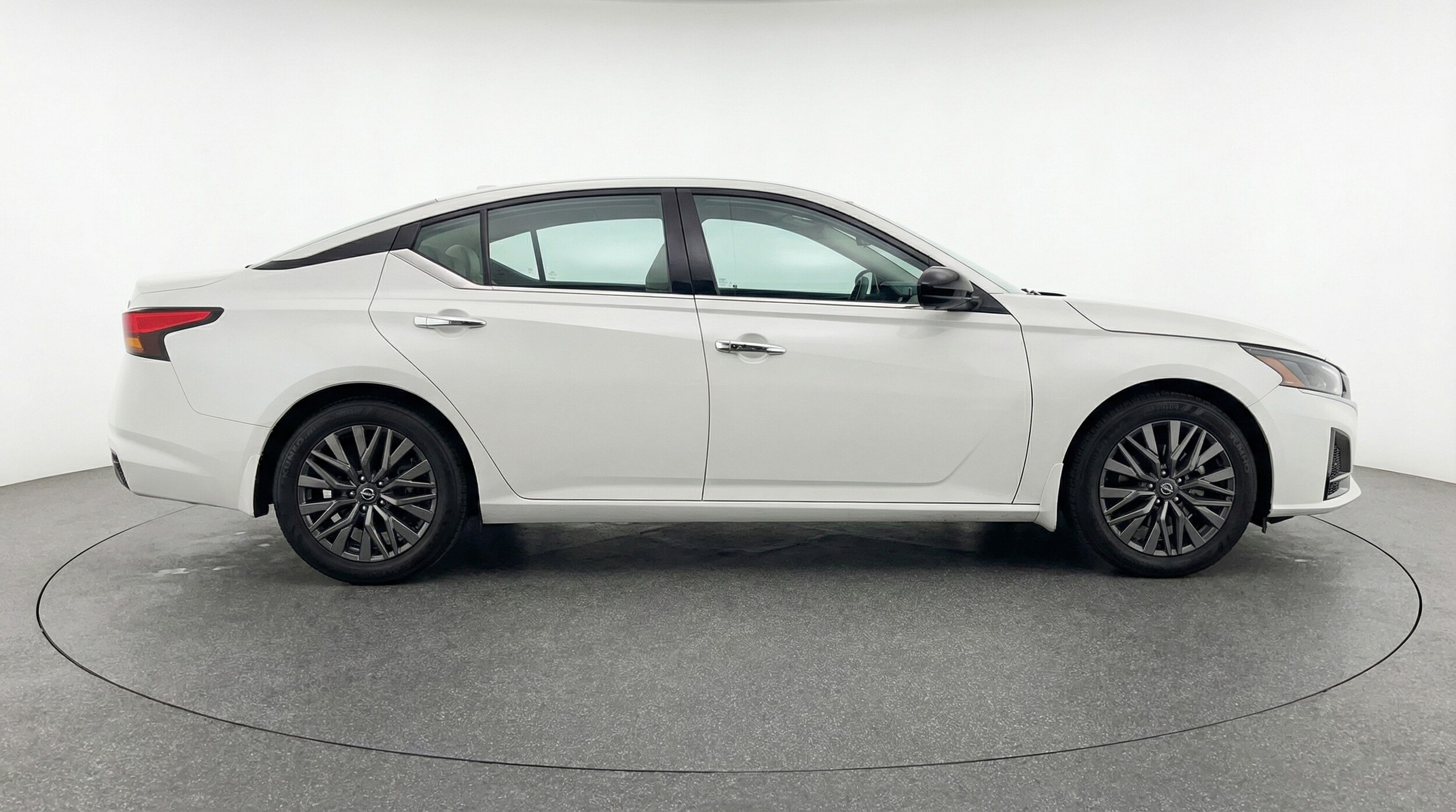 Thumbnail: 2025 Nissan Altima - 8