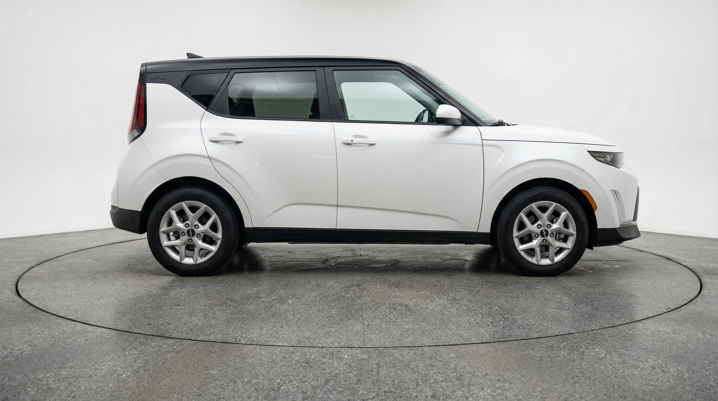 Thumbnail: 2025 Kia Soul - 8