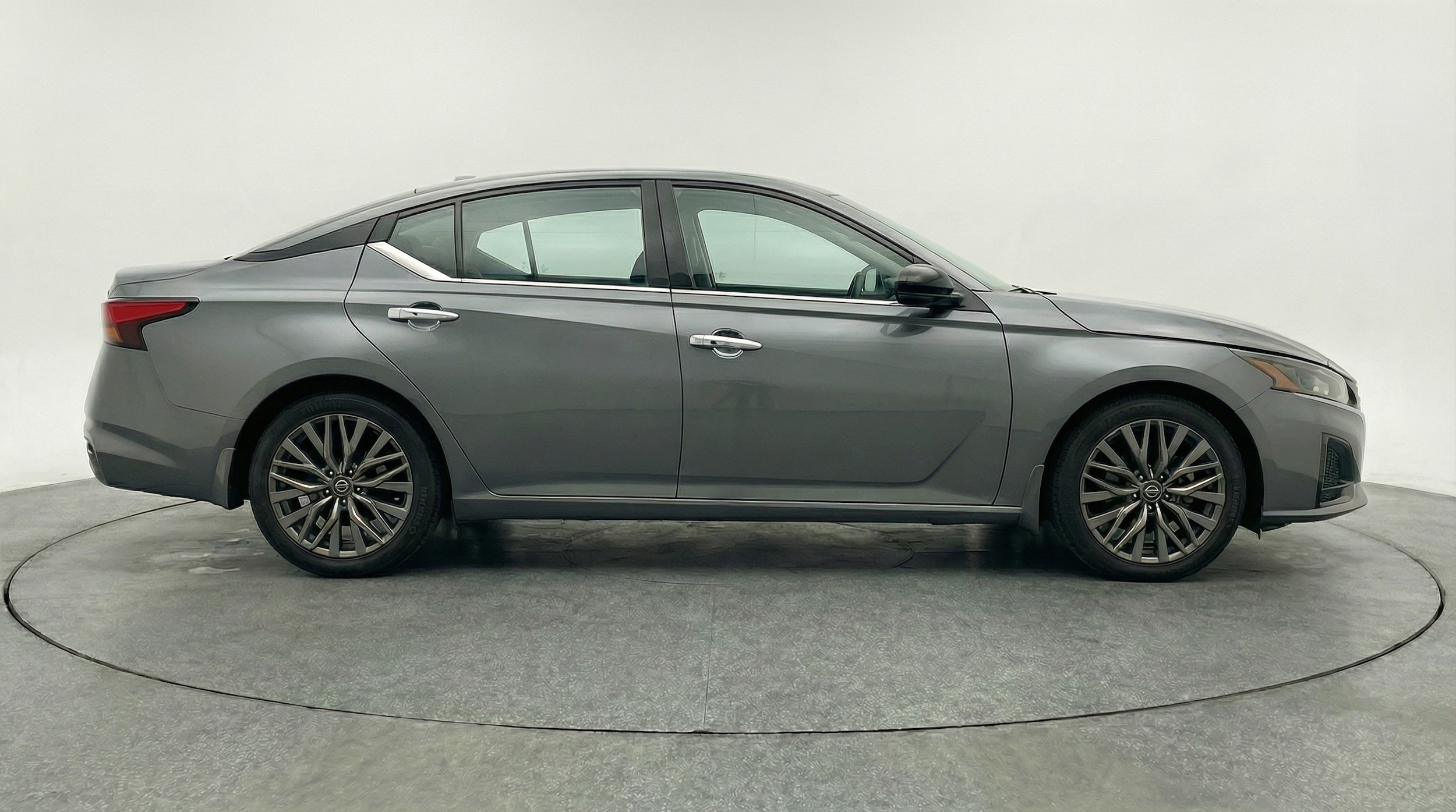 Thumbnail: 2025 Nissan Altima - 8