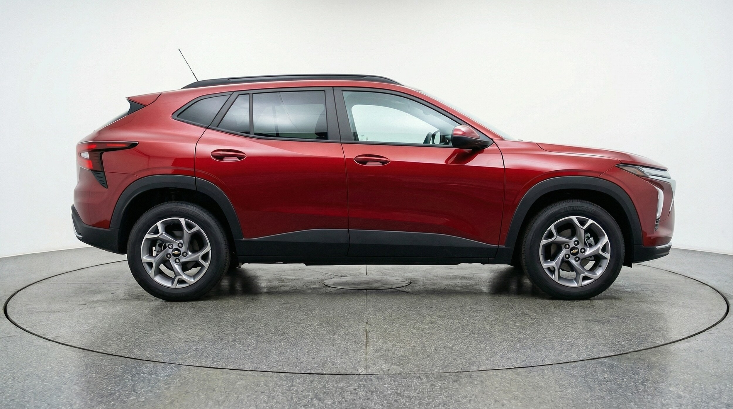 Thumbnail: 2025 Chevrolet Trax - 8