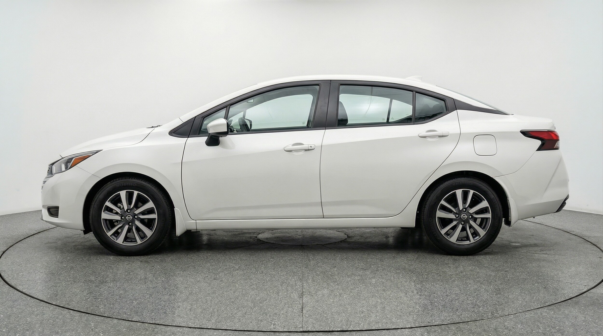 Thumbnail: 2025 Nissan Versa - 4