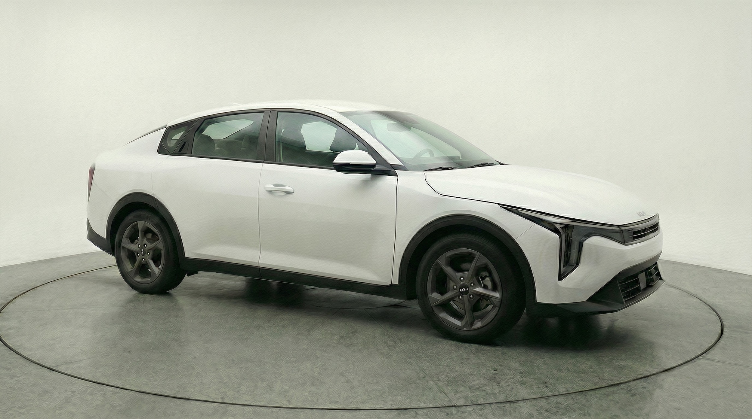 Thumbnail: 2025 Kia K4 - 1