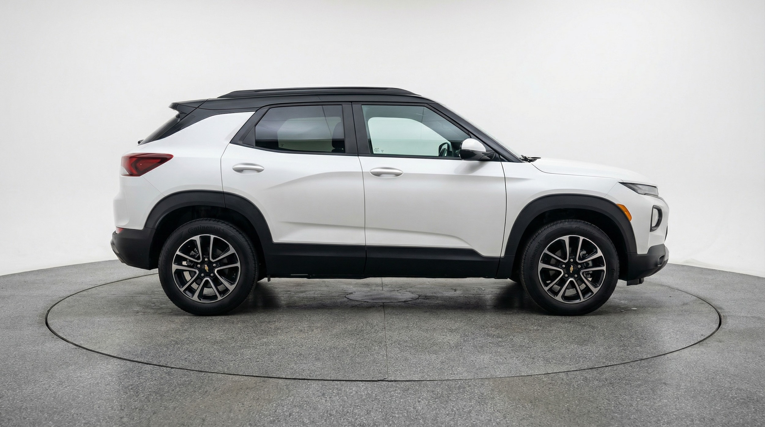Thumbnail: 2025 Chevrolet TrailBlazer - 8