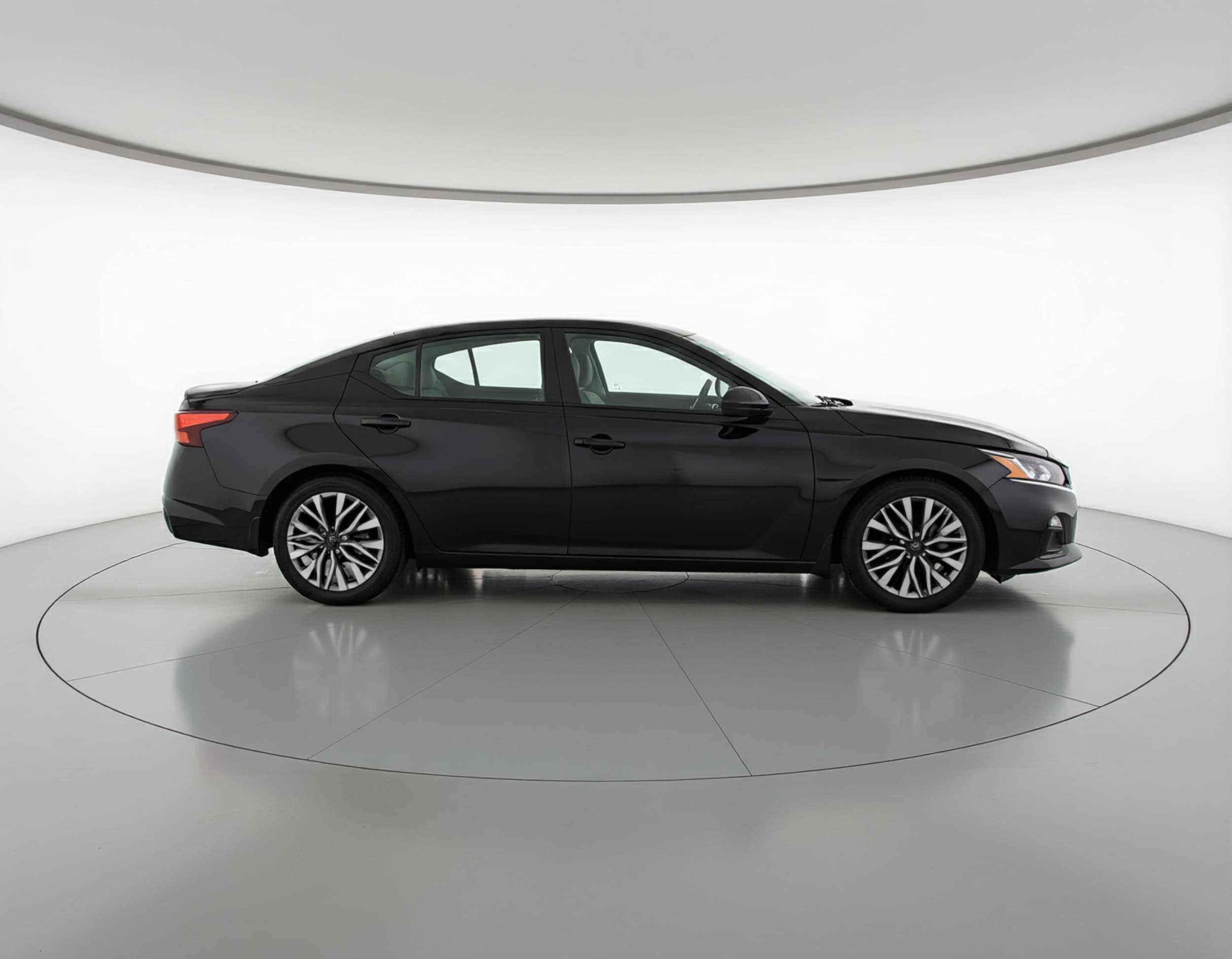 Thumbnail: 2025 Nissan Altima - 8