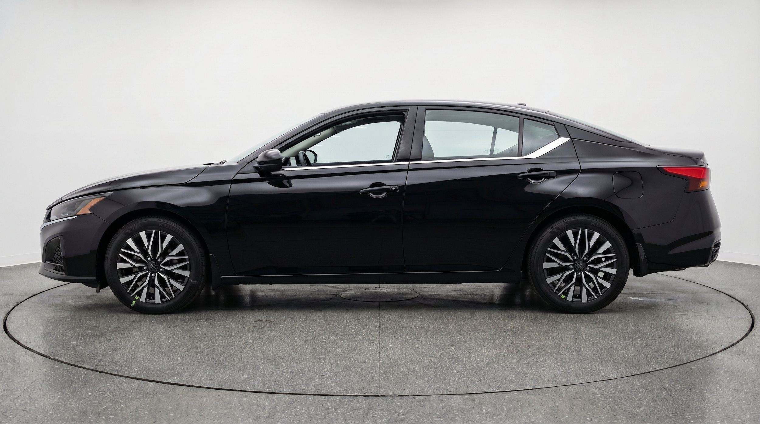 Thumbnail: 2026 Nissan Altima - 5