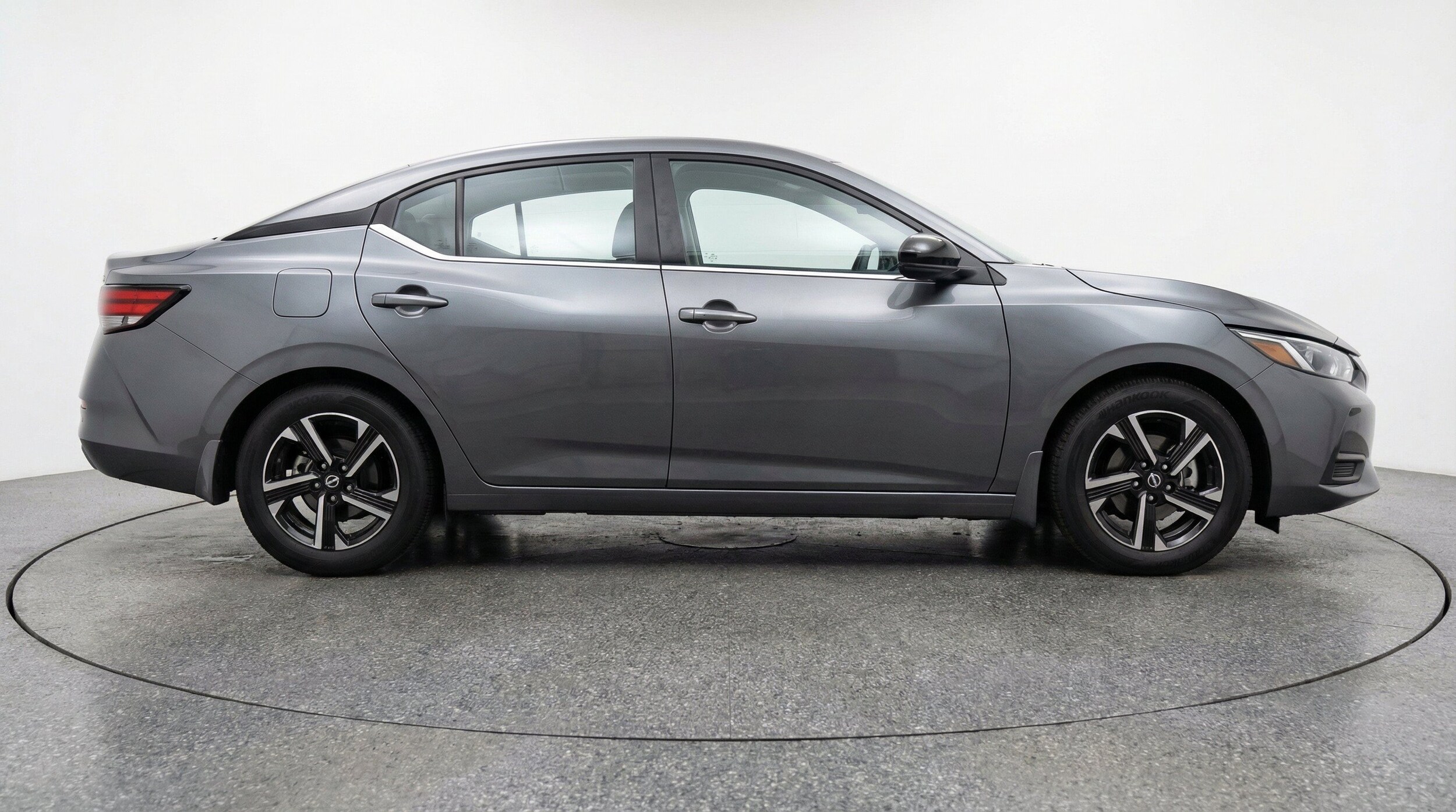 Thumbnail: 2025 Nissan Sentra - 10