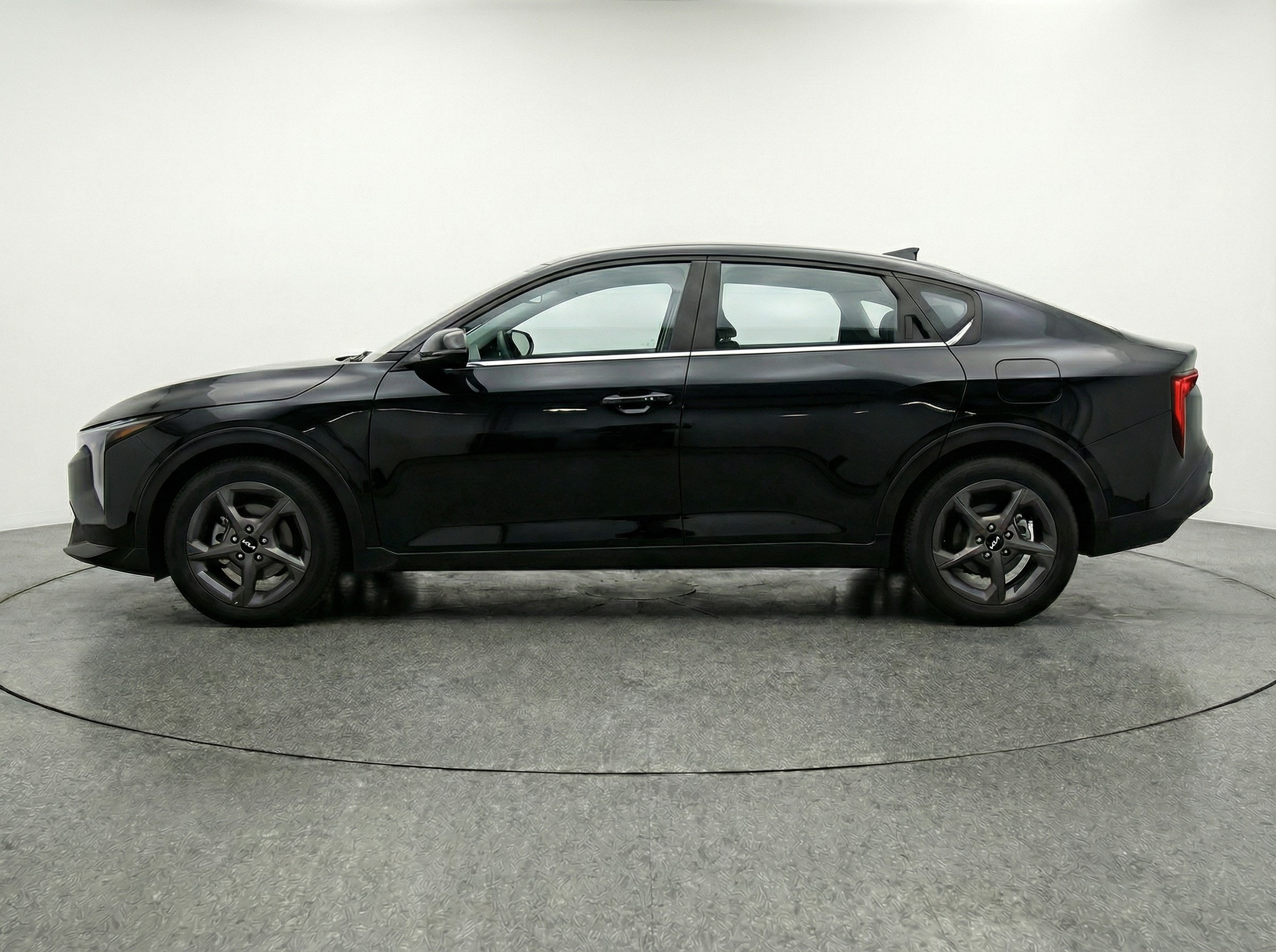 Thumbnail: 2025 Kia K4 - 4