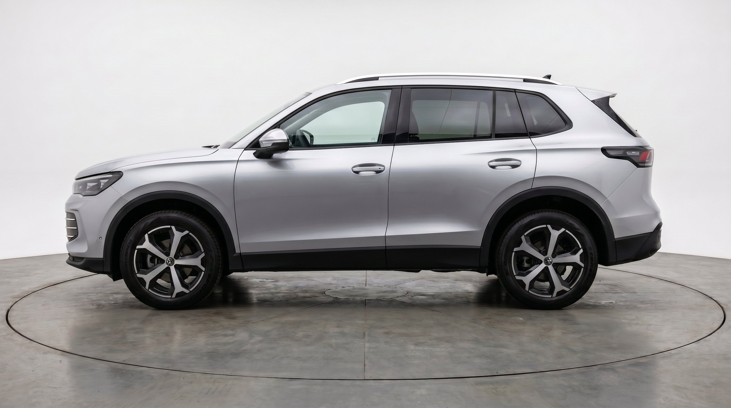 Thumbnail: 2026 Volkswagen Tiguan - 5
