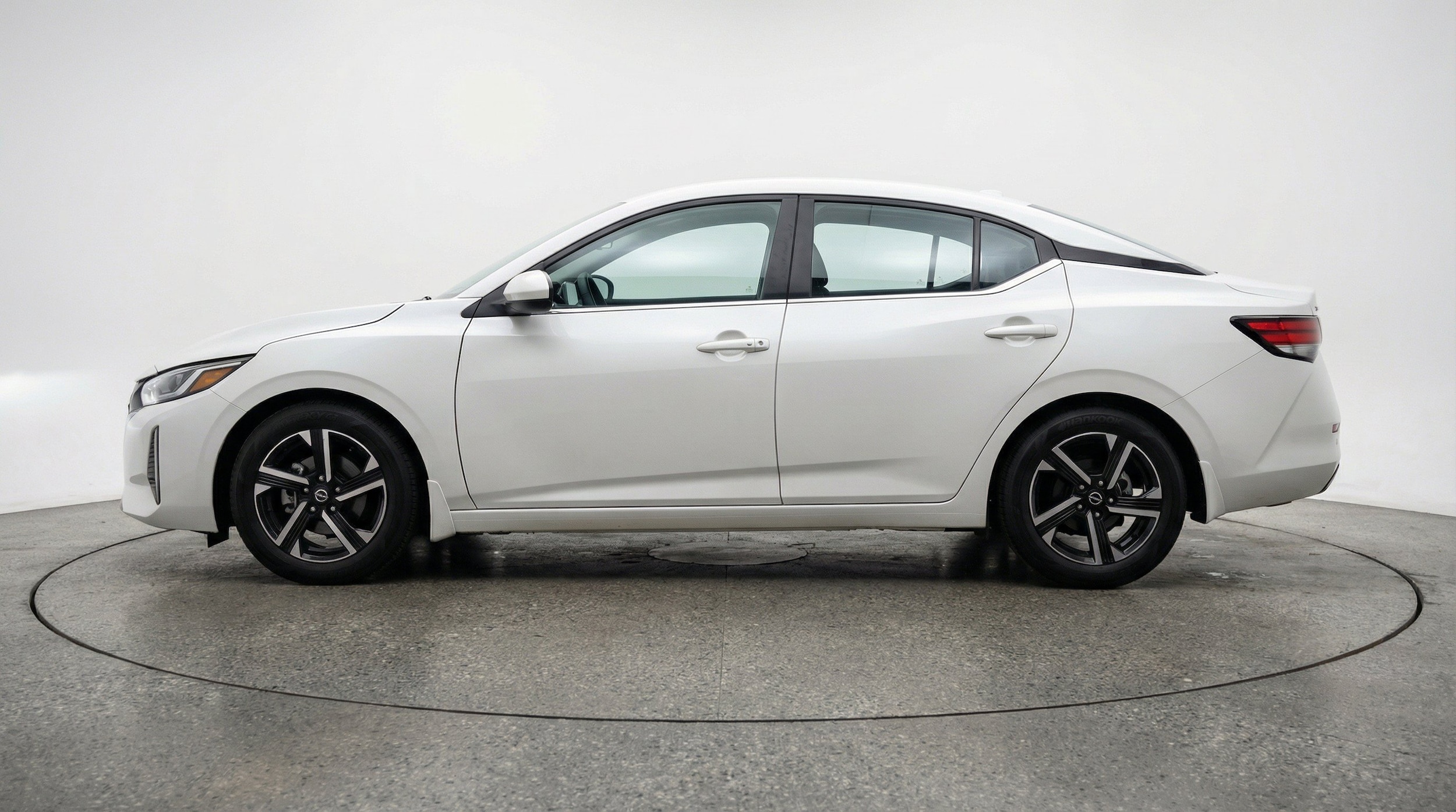Thumbnail: 2025 Nissan Sentra - 5