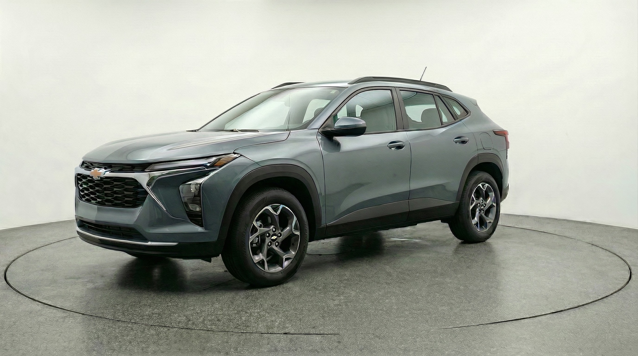 Thumbnail: 2025 Chevrolet Trax - 3