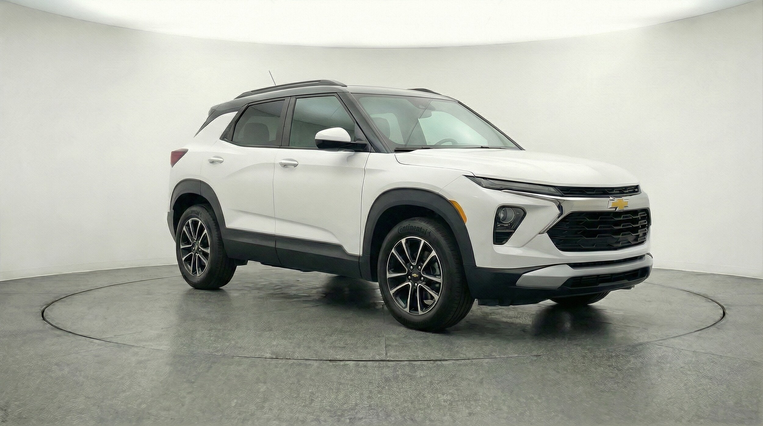 Thumbnail: 2025 Chevrolet TrailBlazer - 1