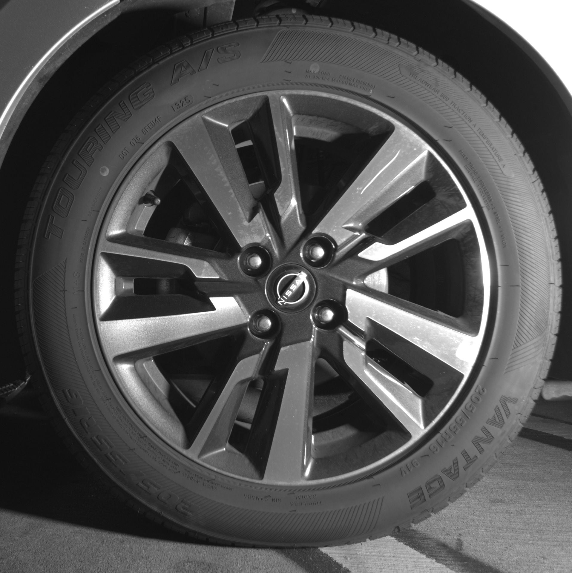 Thumbnail: 2025 Nissan Versa - 9