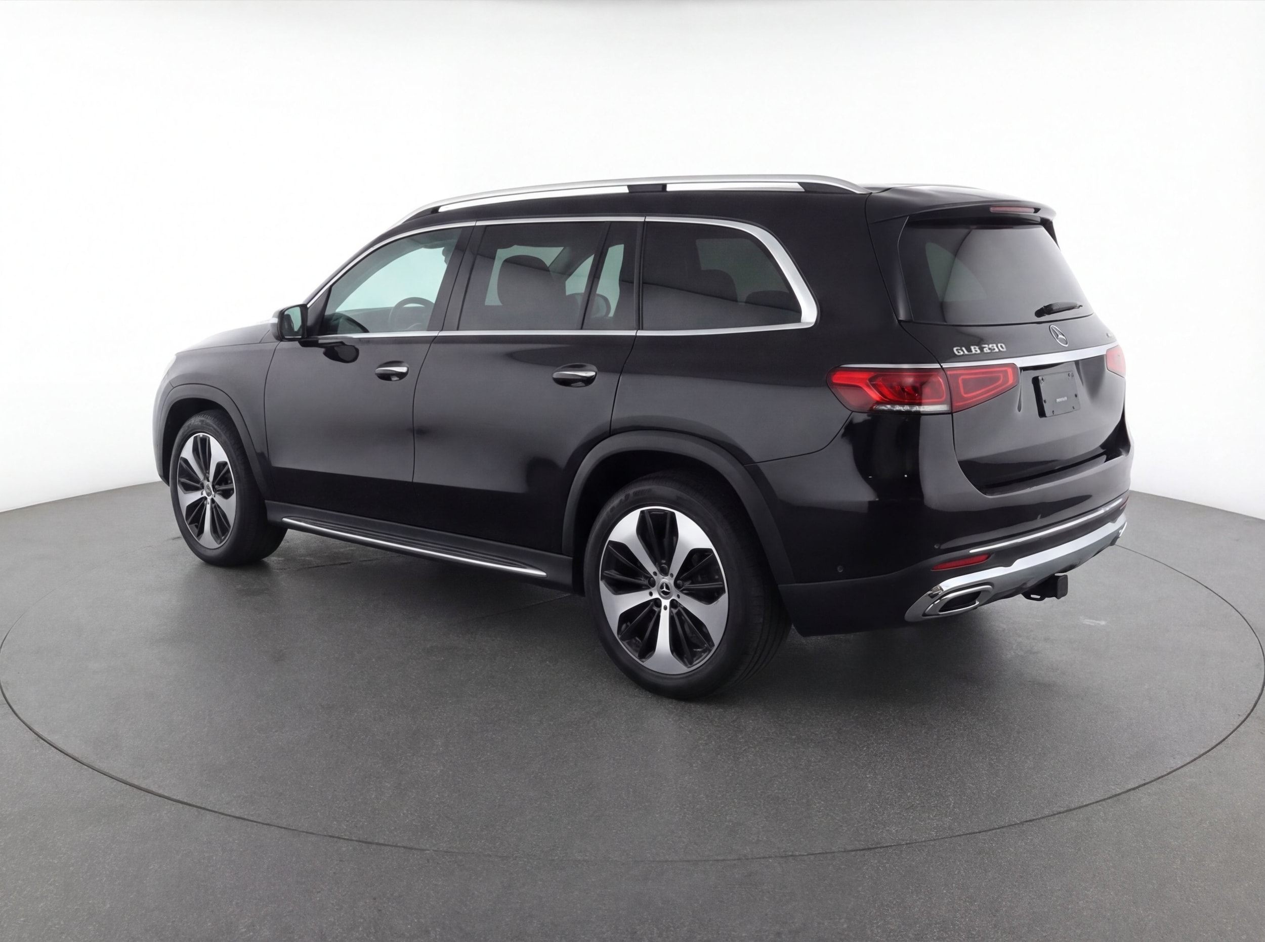 Thumbnail: 2025 Mercedes-Benz GLB - 5
