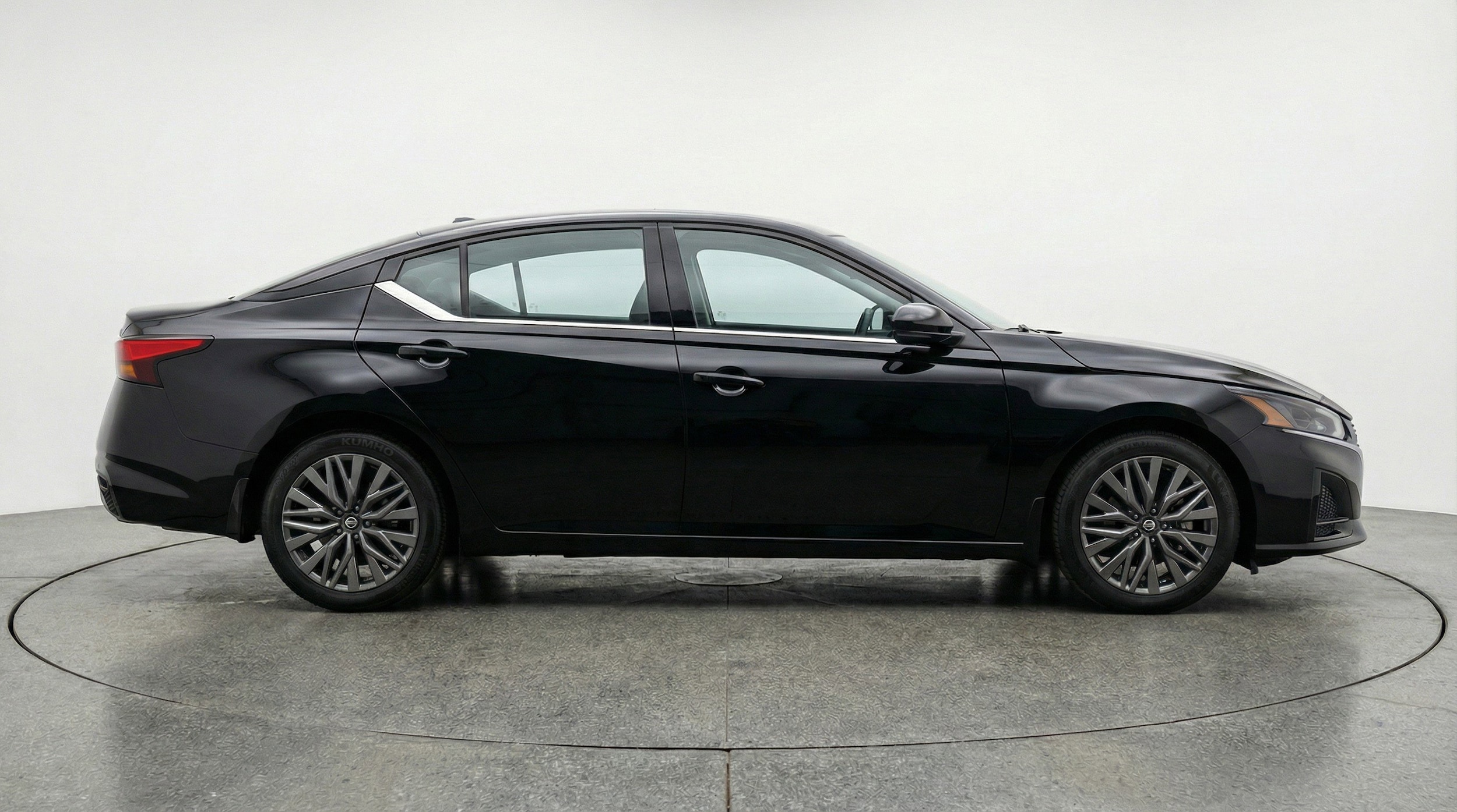 Thumbnail: 2025 Nissan Altima - 11