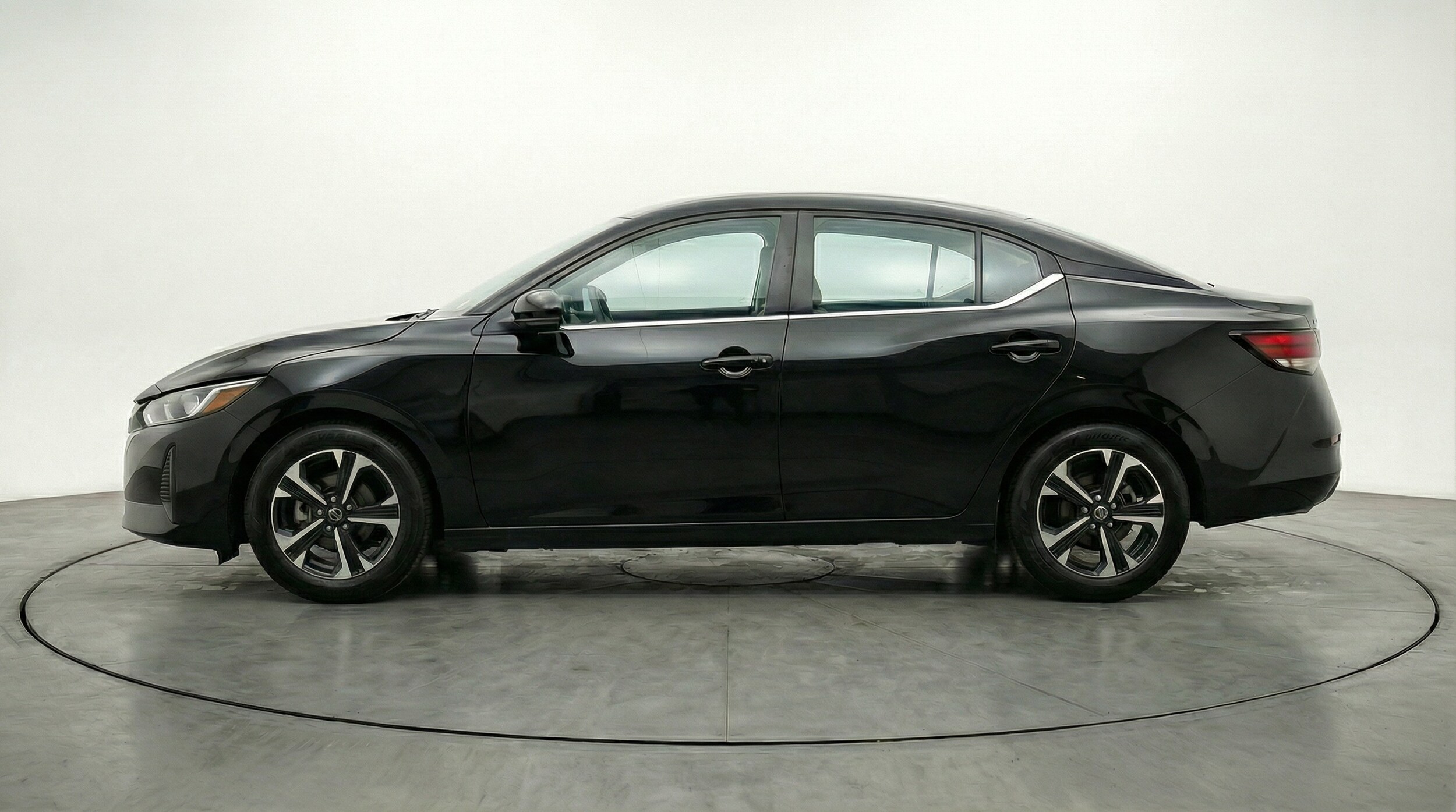 Thumbnail: 2025 Nissan Sentra - 4