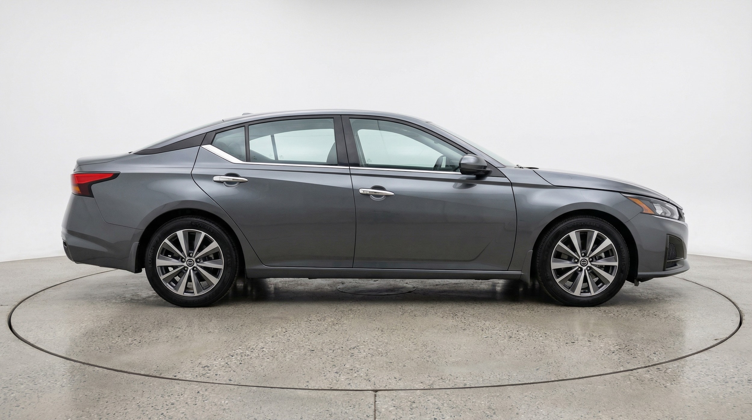 Thumbnail: 2025 Nissan Altima - 8