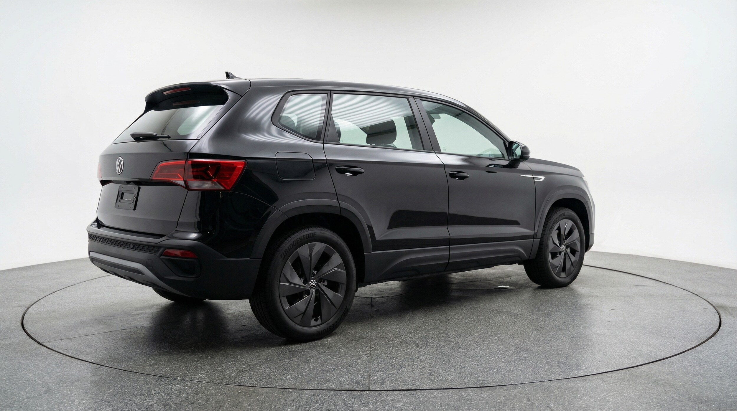 Thumbnail: 2025 Volkswagen Taos - 7