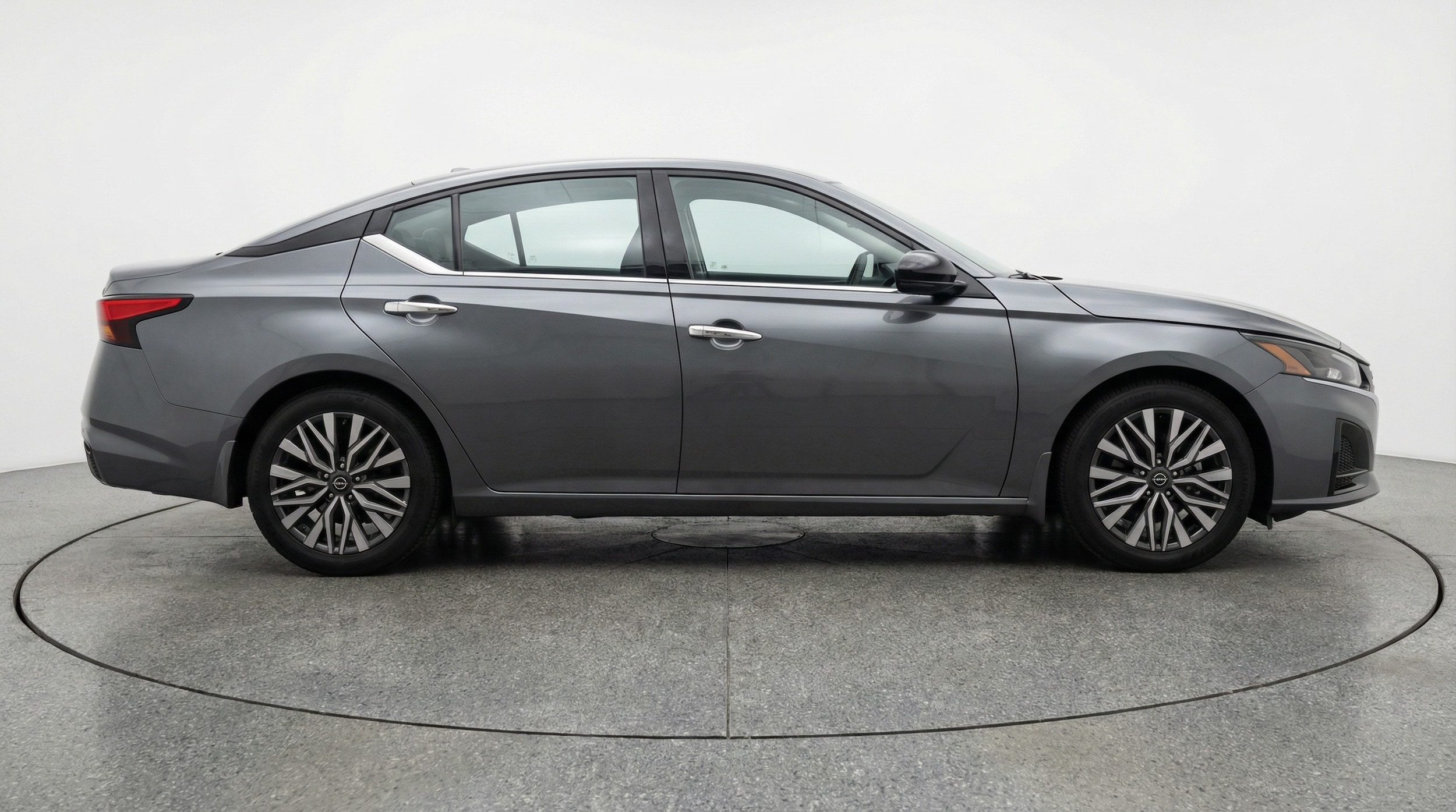 Thumbnail: 2025 Nissan Altima - 8