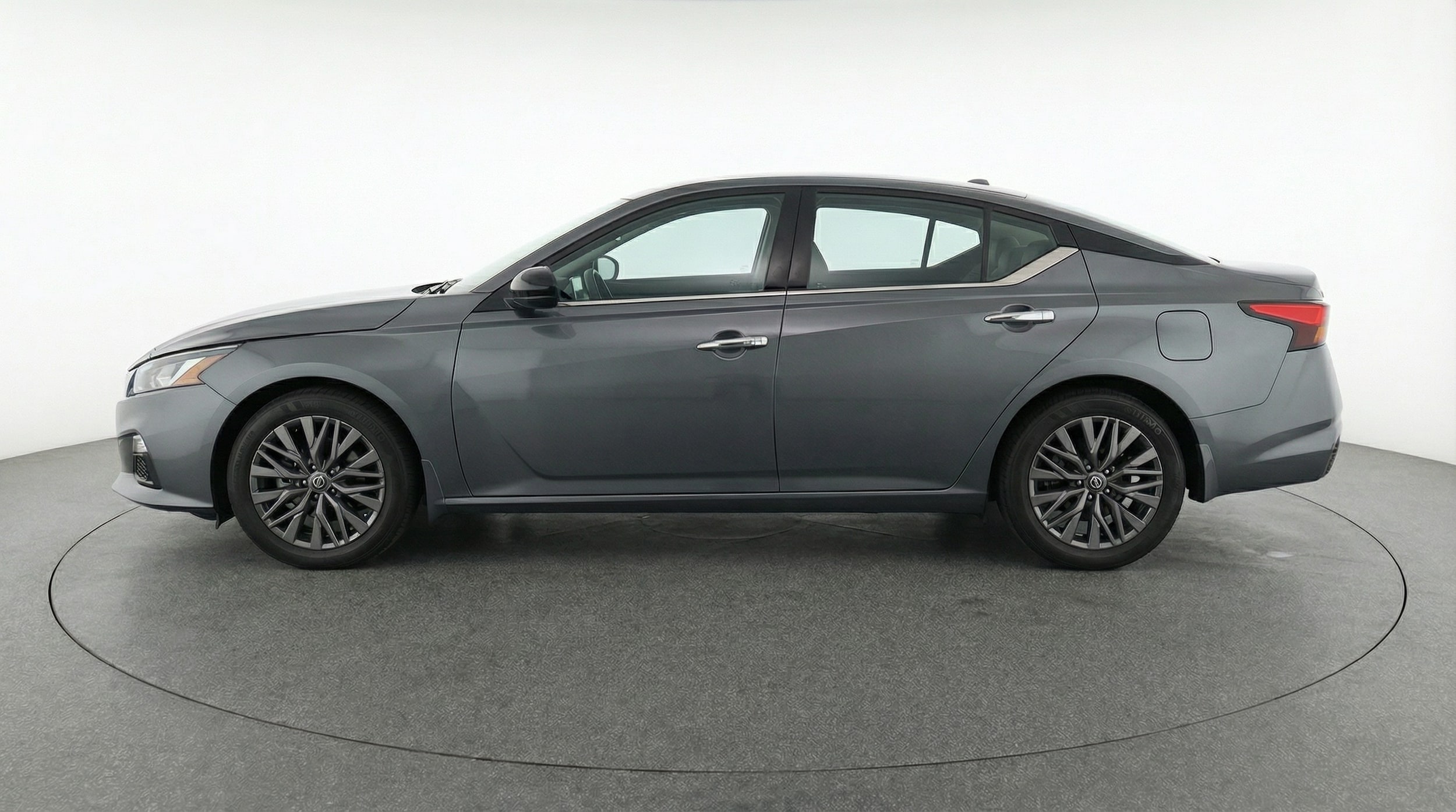 Thumbnail: 2025 Nissan Altima - 4