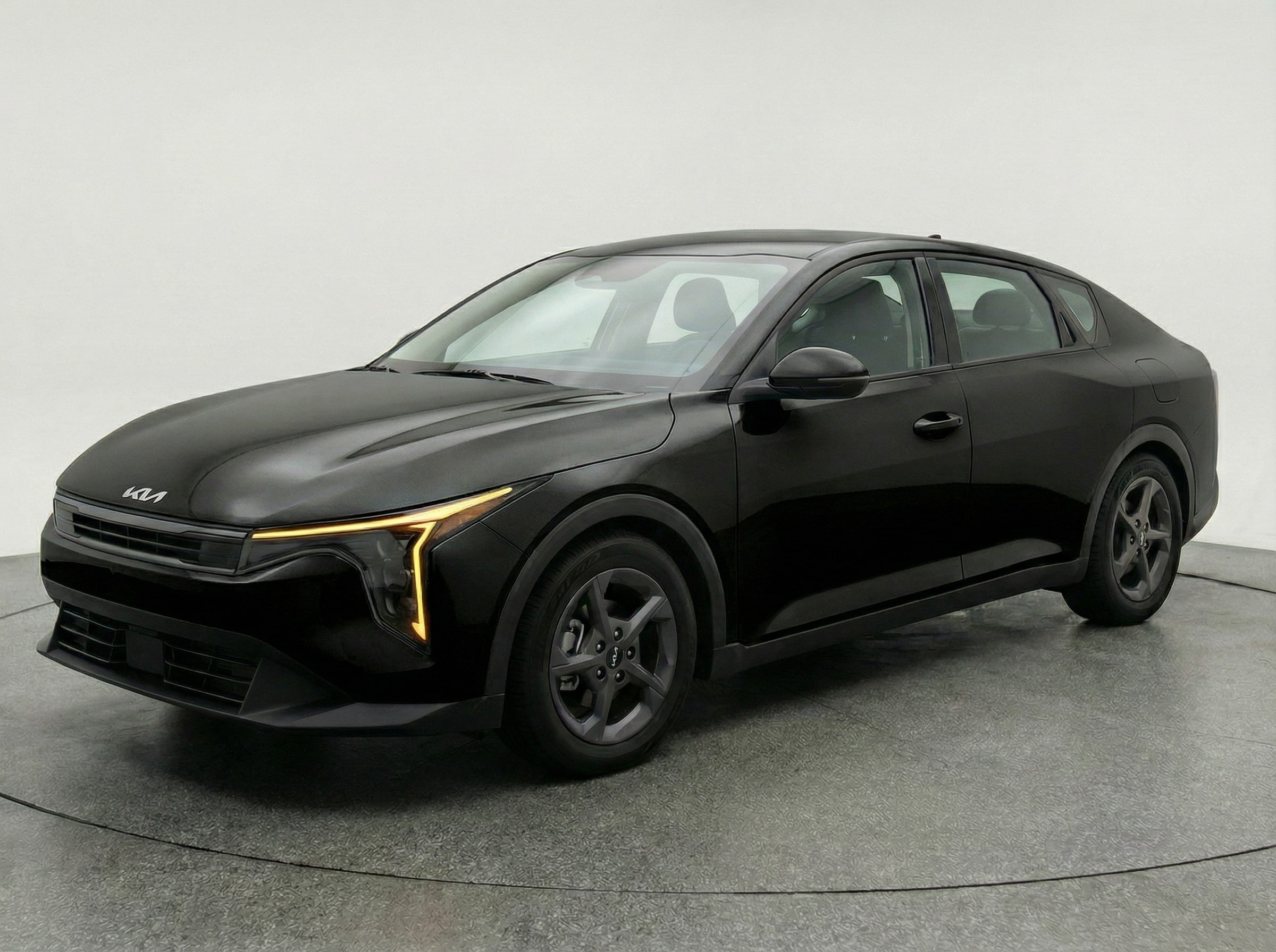 Thumbnail: 2025 Kia K4 - 3