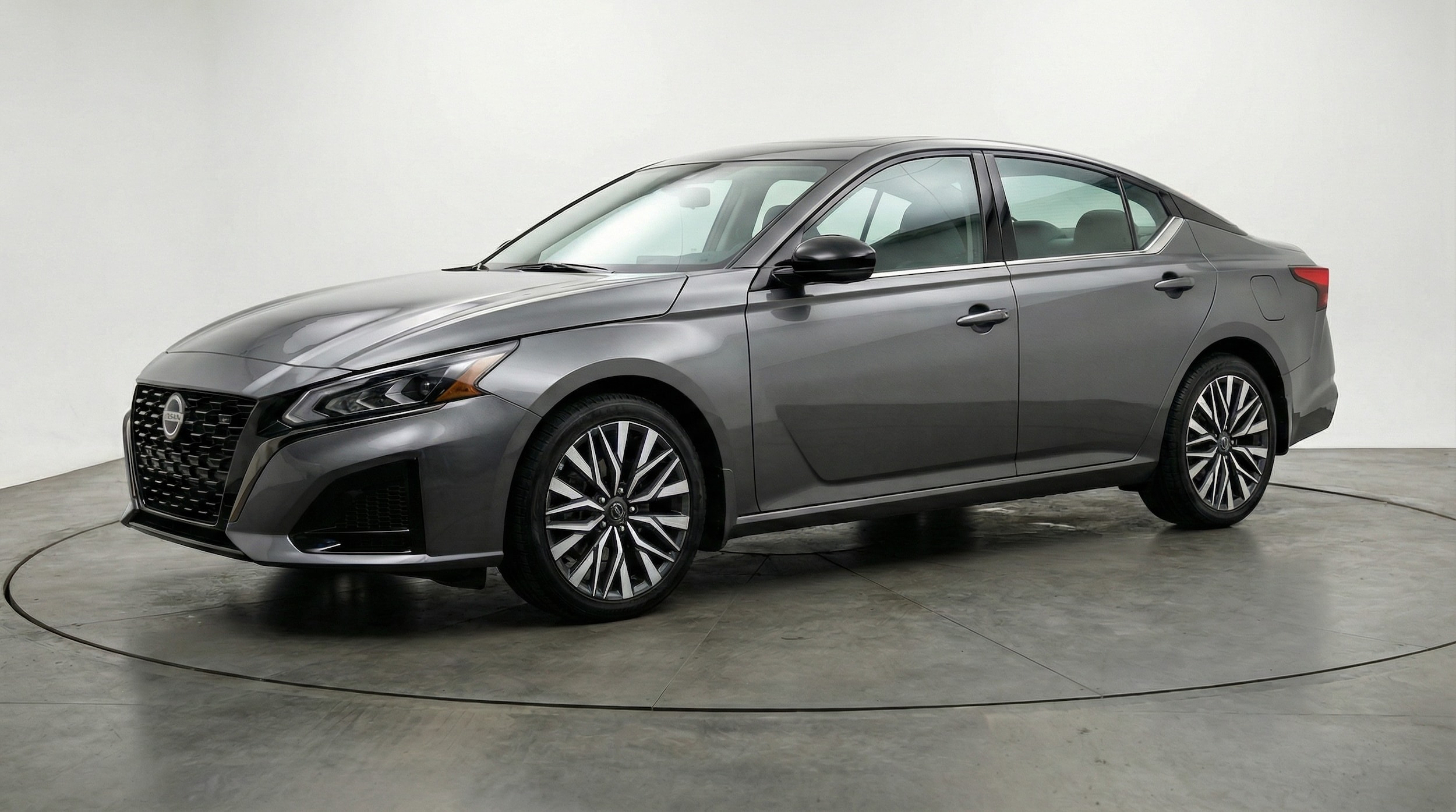 Thumbnail: 2025 Nissan Altima - 3